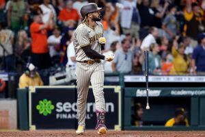 Tatis launches homer, Fernando Tatis Jr. ties it up for the Padres., By  MLB