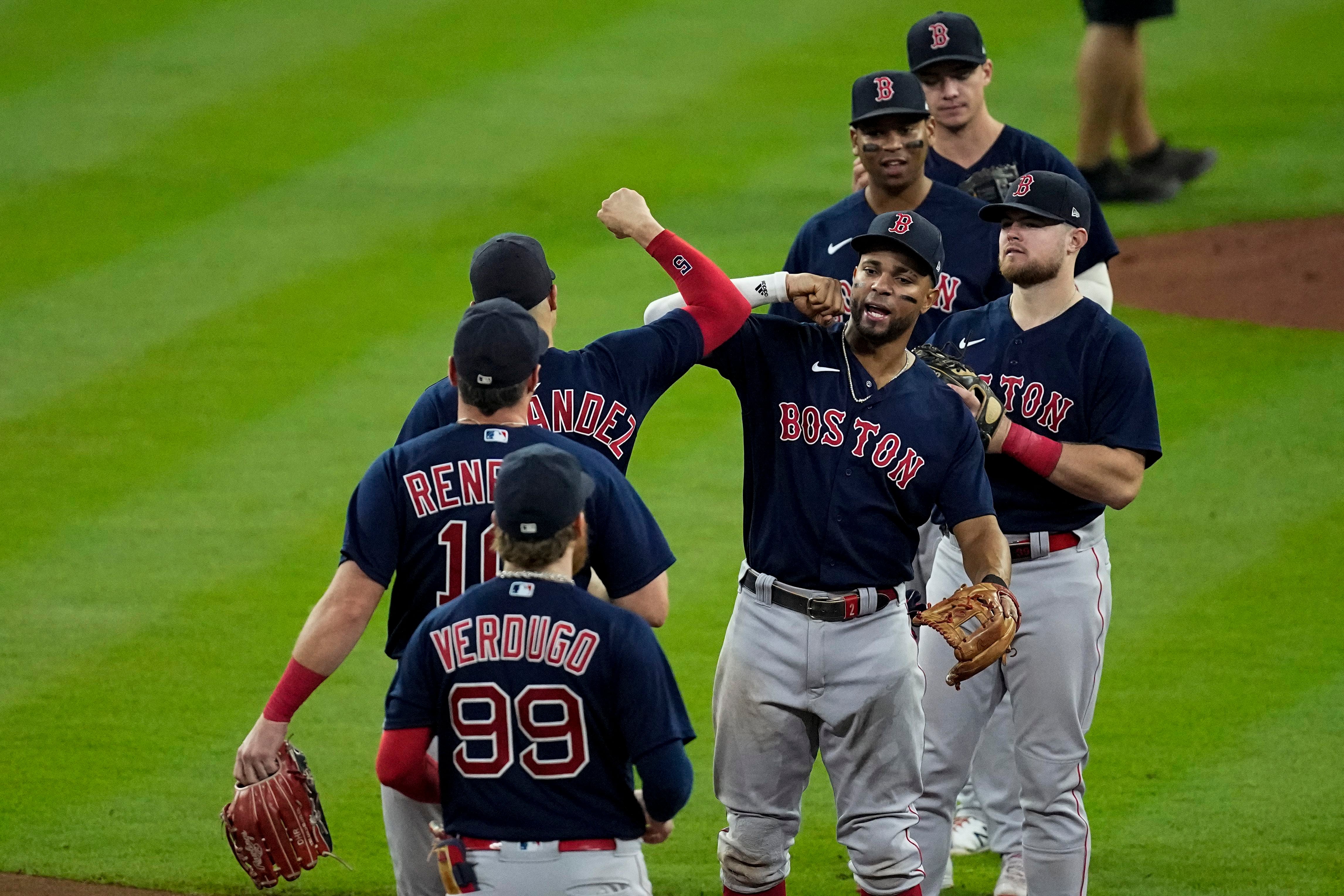 Red Sox's Hernandez 'en fuego' in ALCS Game 1 loss