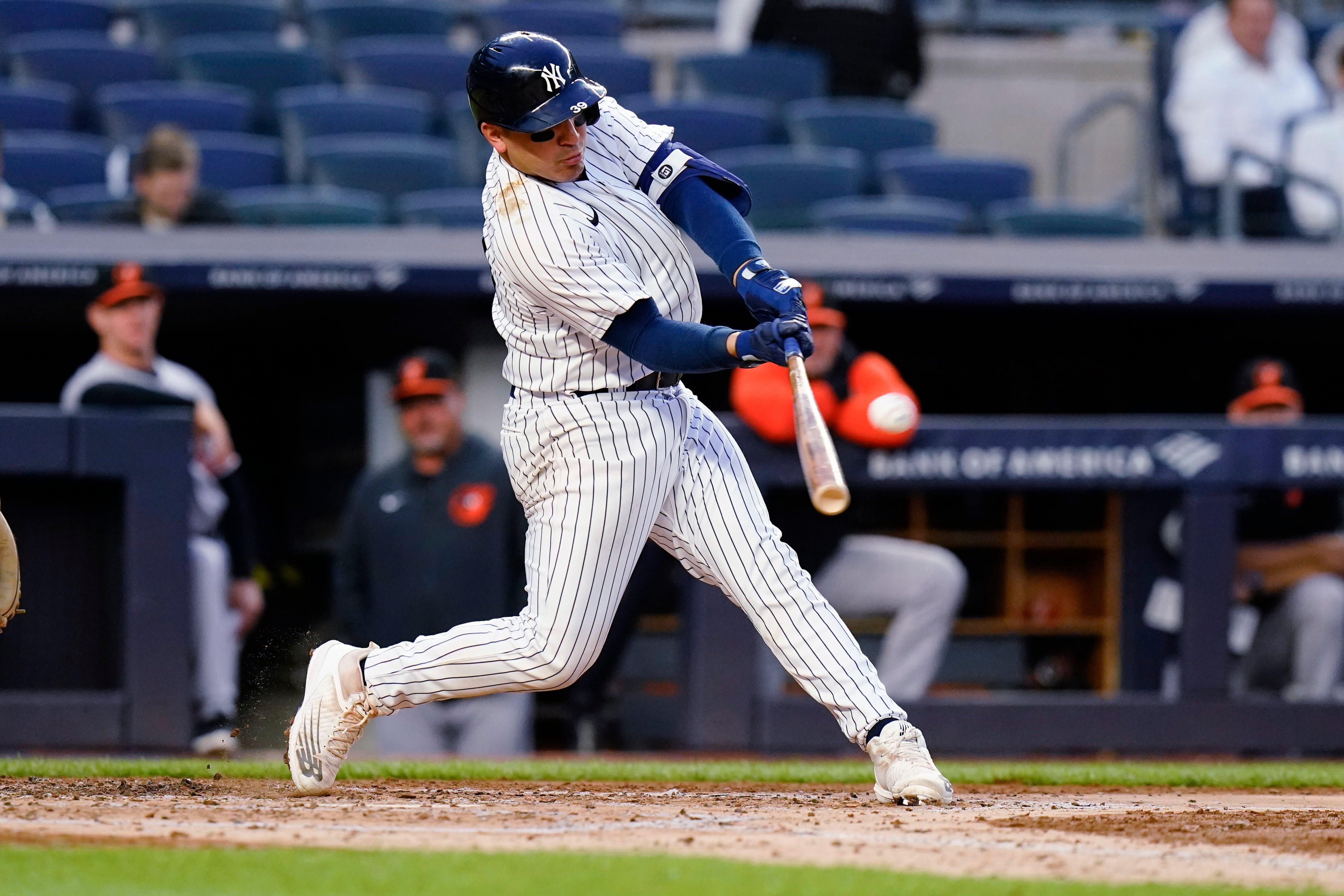 Yankees C Trevino placed on IL with right wrist tear, likely