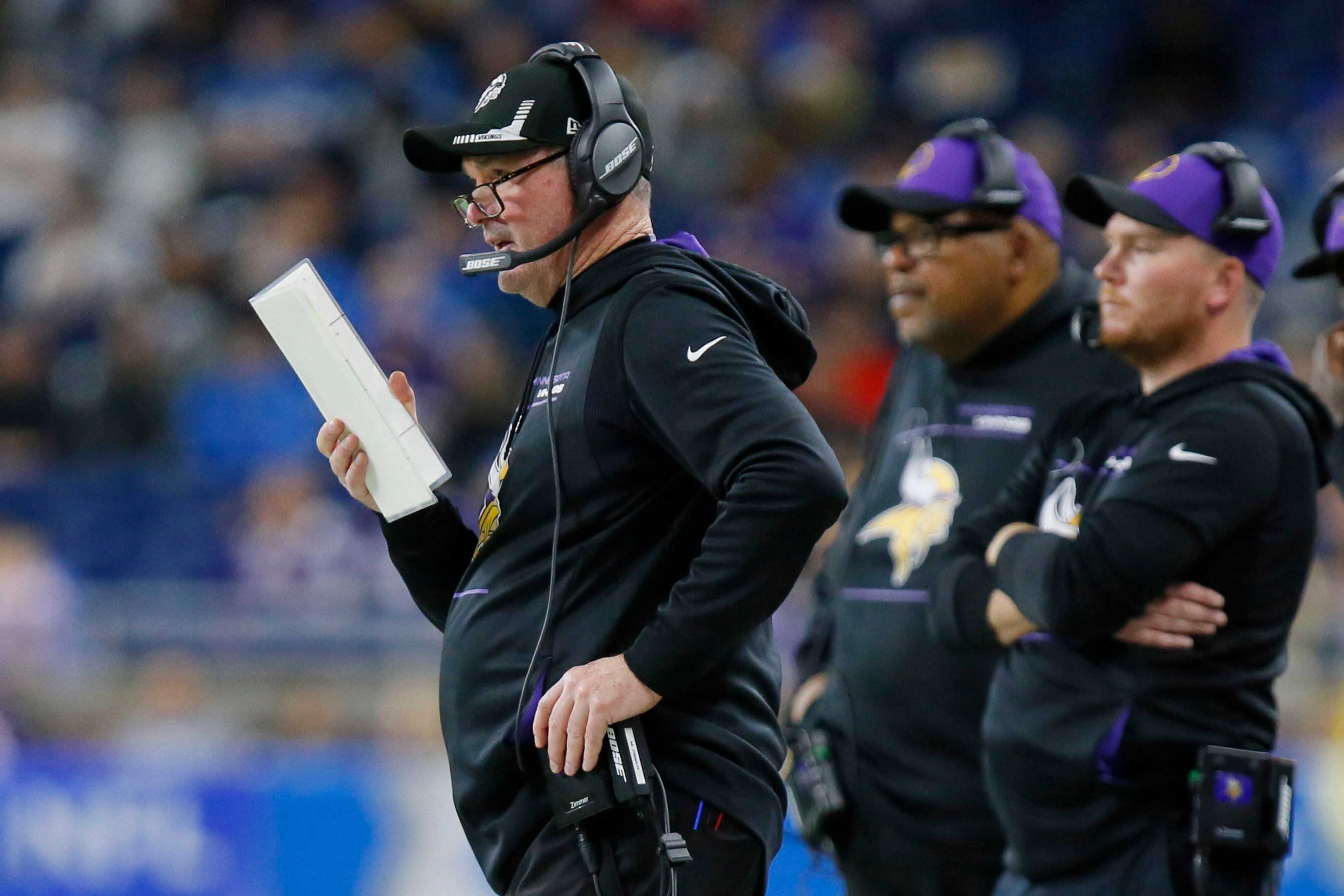 Winless no more: Lions top Vikes 29-27 for 1st W in Week 13