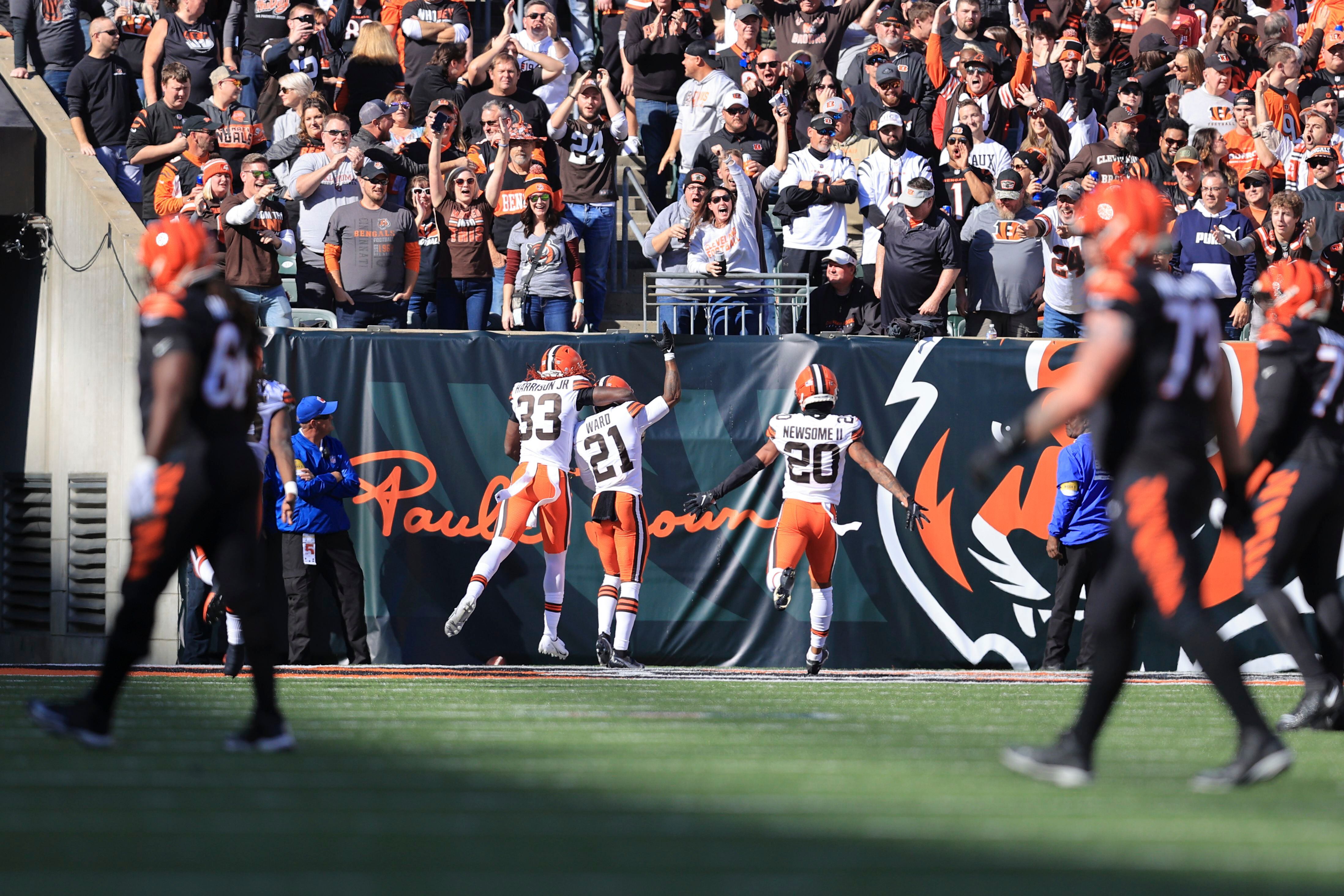 Browns close chaotic week by dumping Burrow, Bengals 41-16