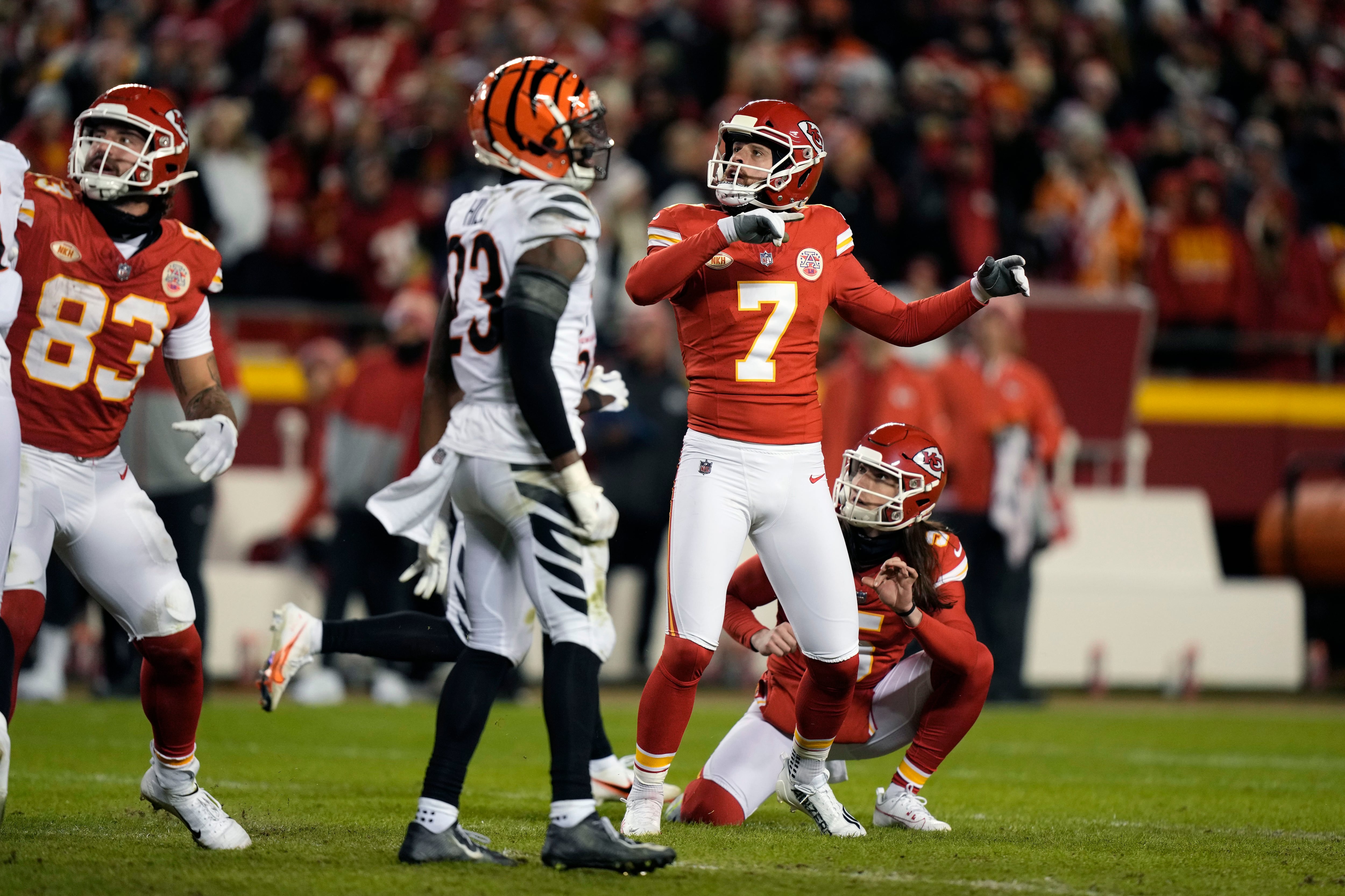 Harrison Butker hits 6 field goals, kicks Chiefs to AFC West title with  25-17 win over Bengals