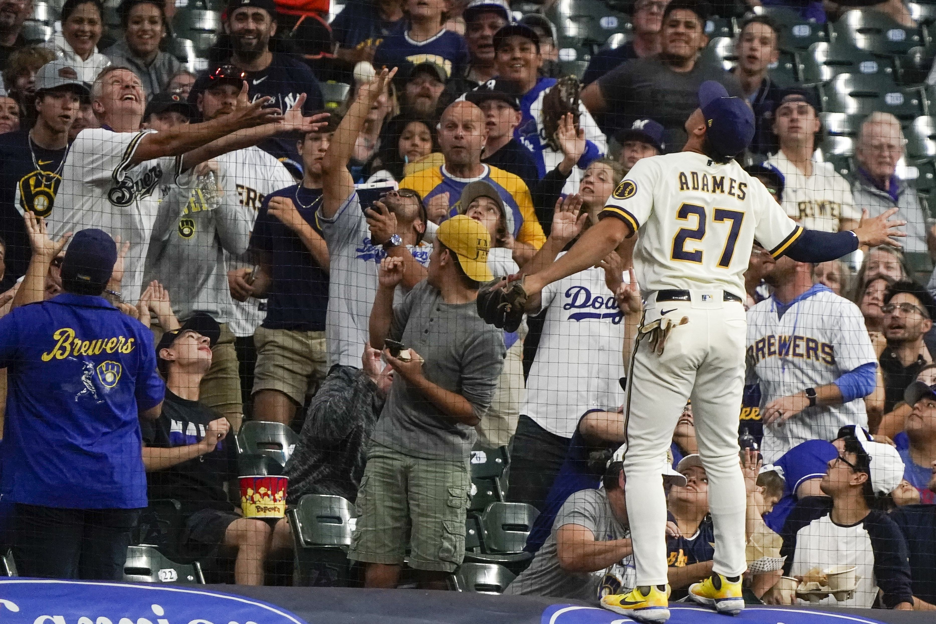 Urías, Dodgers blank Brewers 4-0, continue 2nd-half surge