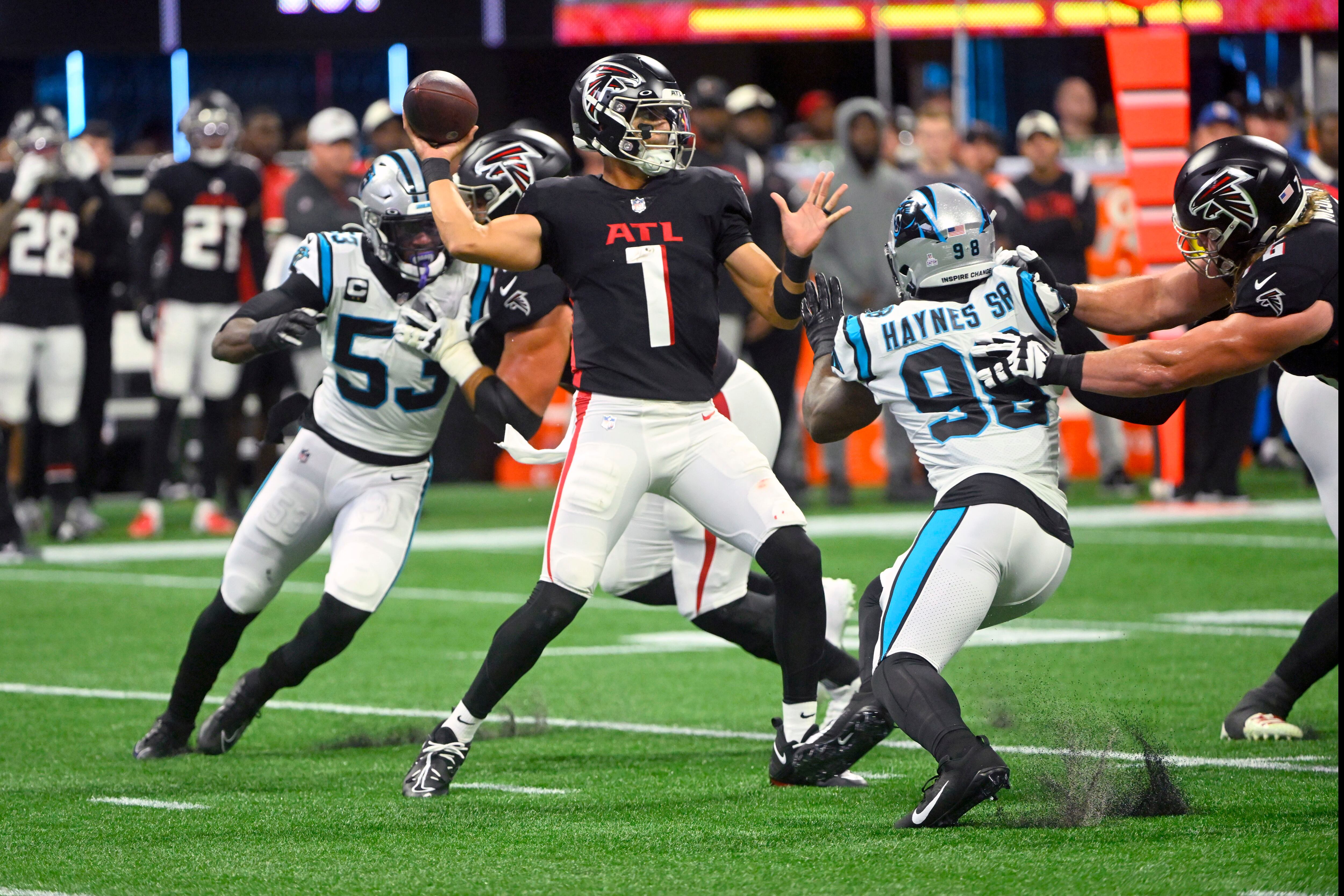 Atlanta Falcons cornerback Cornell Armstrong (25) plays against