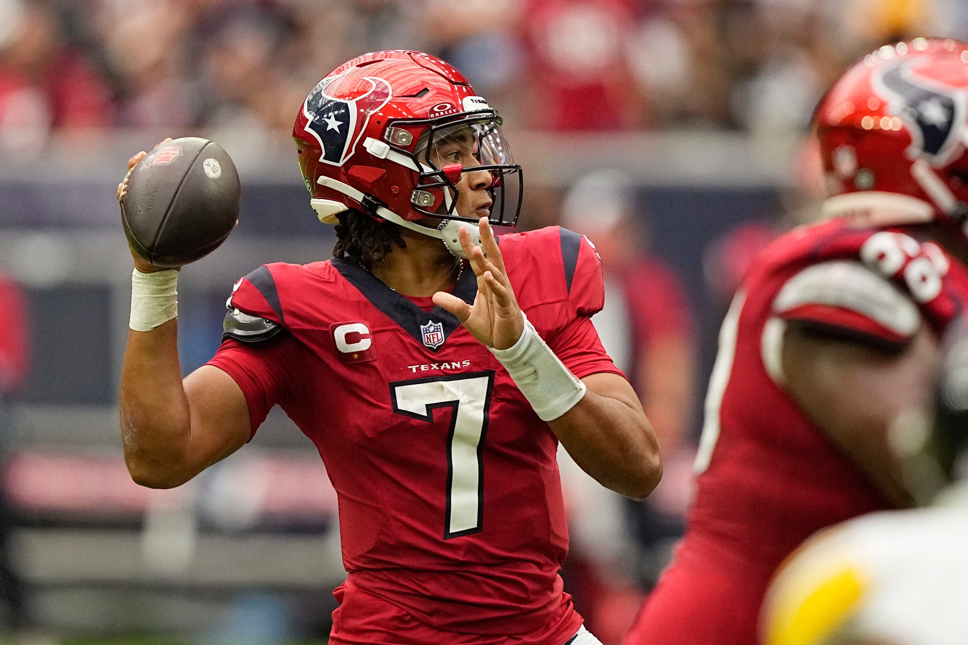 Former Ohio State Quarterback Justin Fields Accounts for 175 Total Yards,  Two Touchdowns in NFL Preseason Debut with Chicago Bears