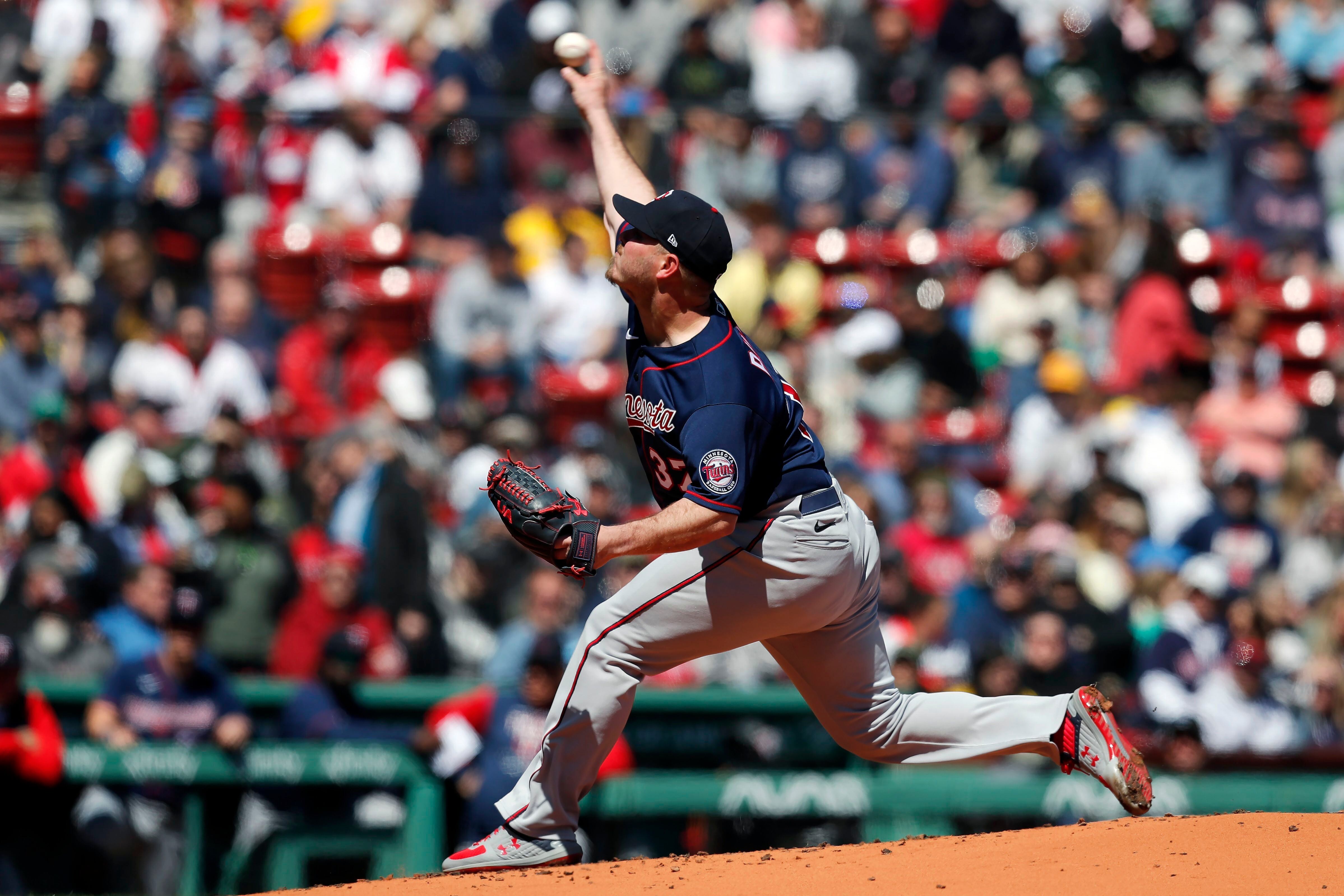 Urshela's 3-run double sends Twins over Red Sox 4-2