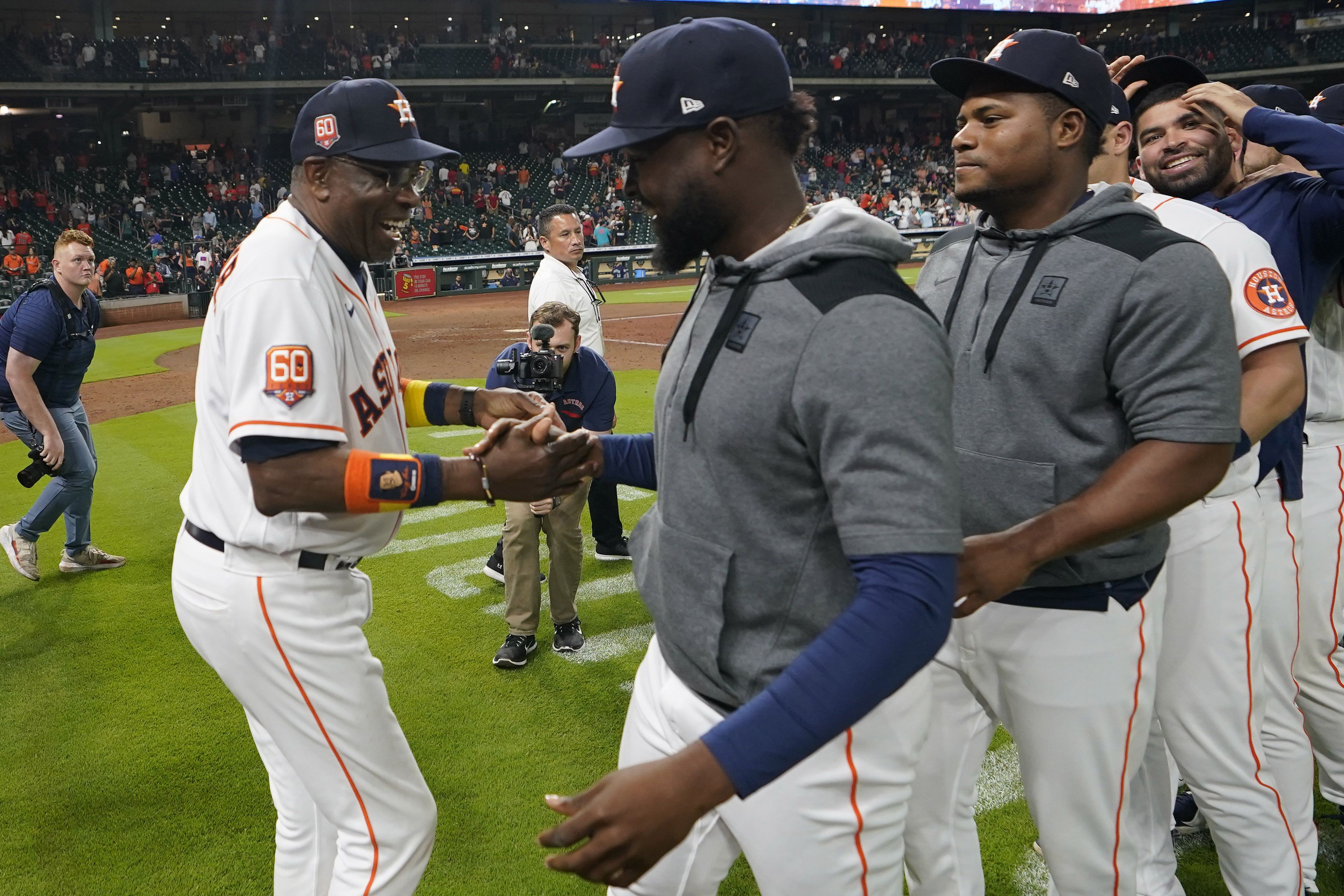 Behind scenes: Dusty Baker, Astros manager, wins historic 2,000th game