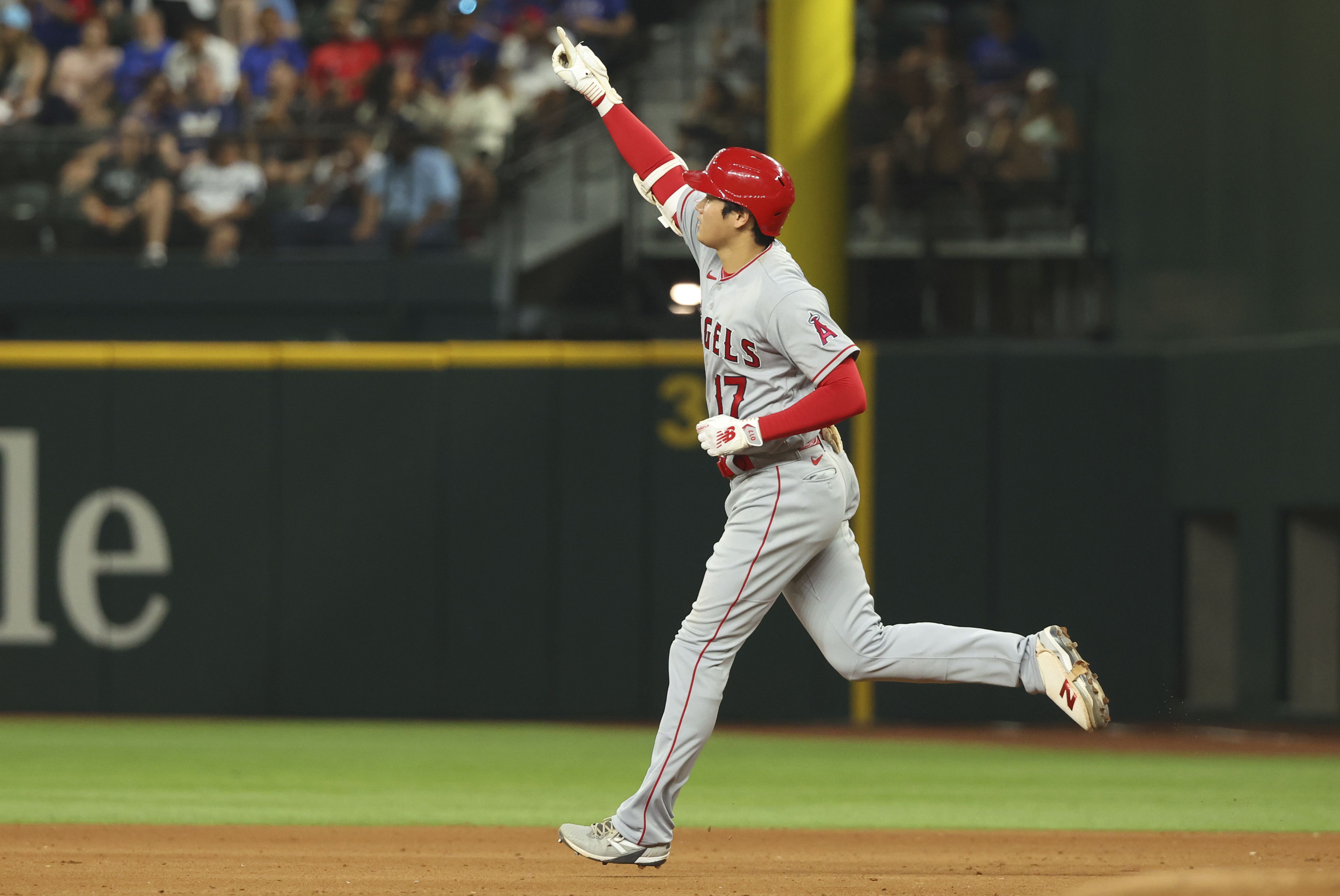 MLB/ Angels use 3 solo homers to cool off MLB-leading Braves with 4-1  victory; Ohtani goes 2 for 3