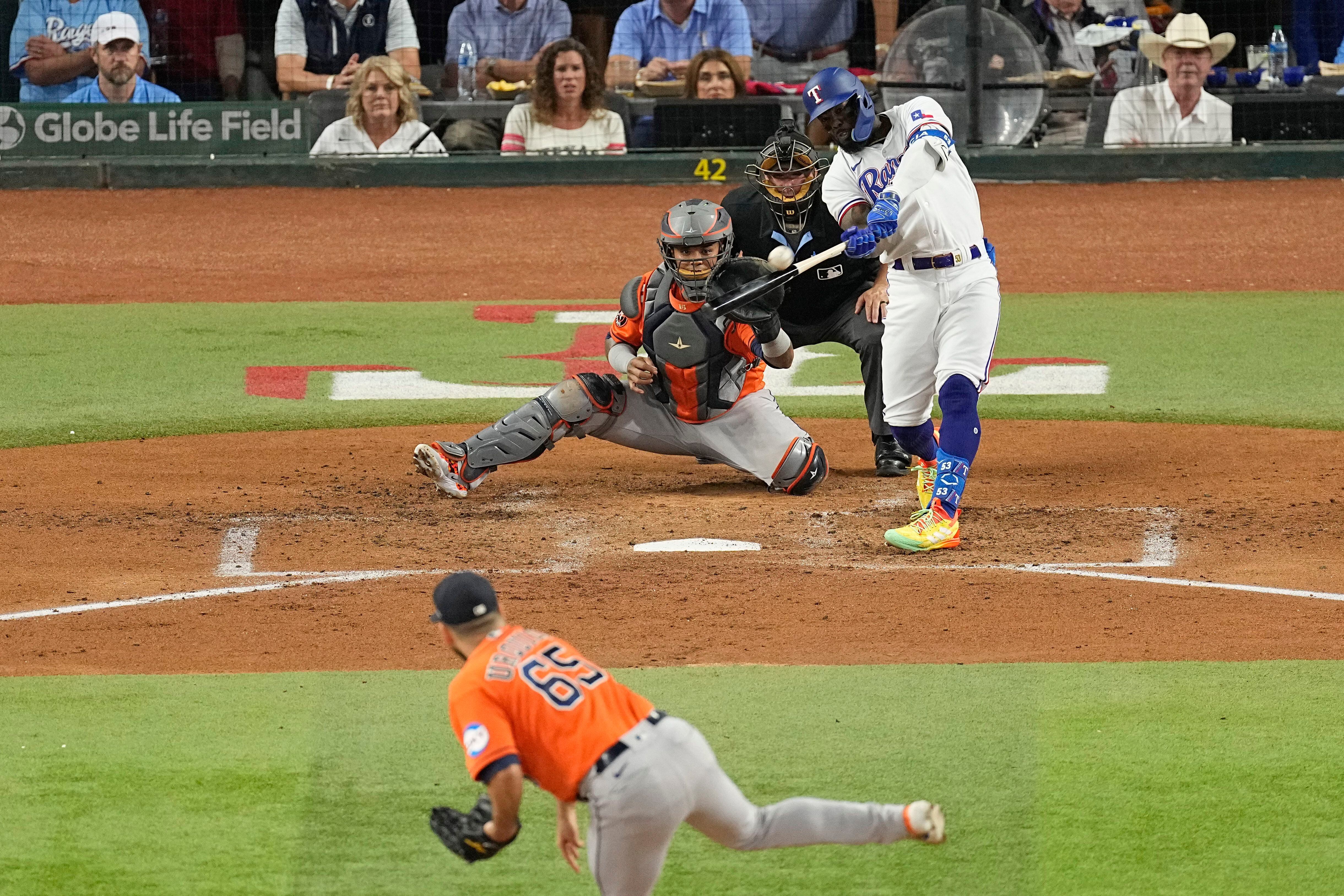 Abreu, Alvarez and Altuve help Astros pull even in ALCS with 10-3