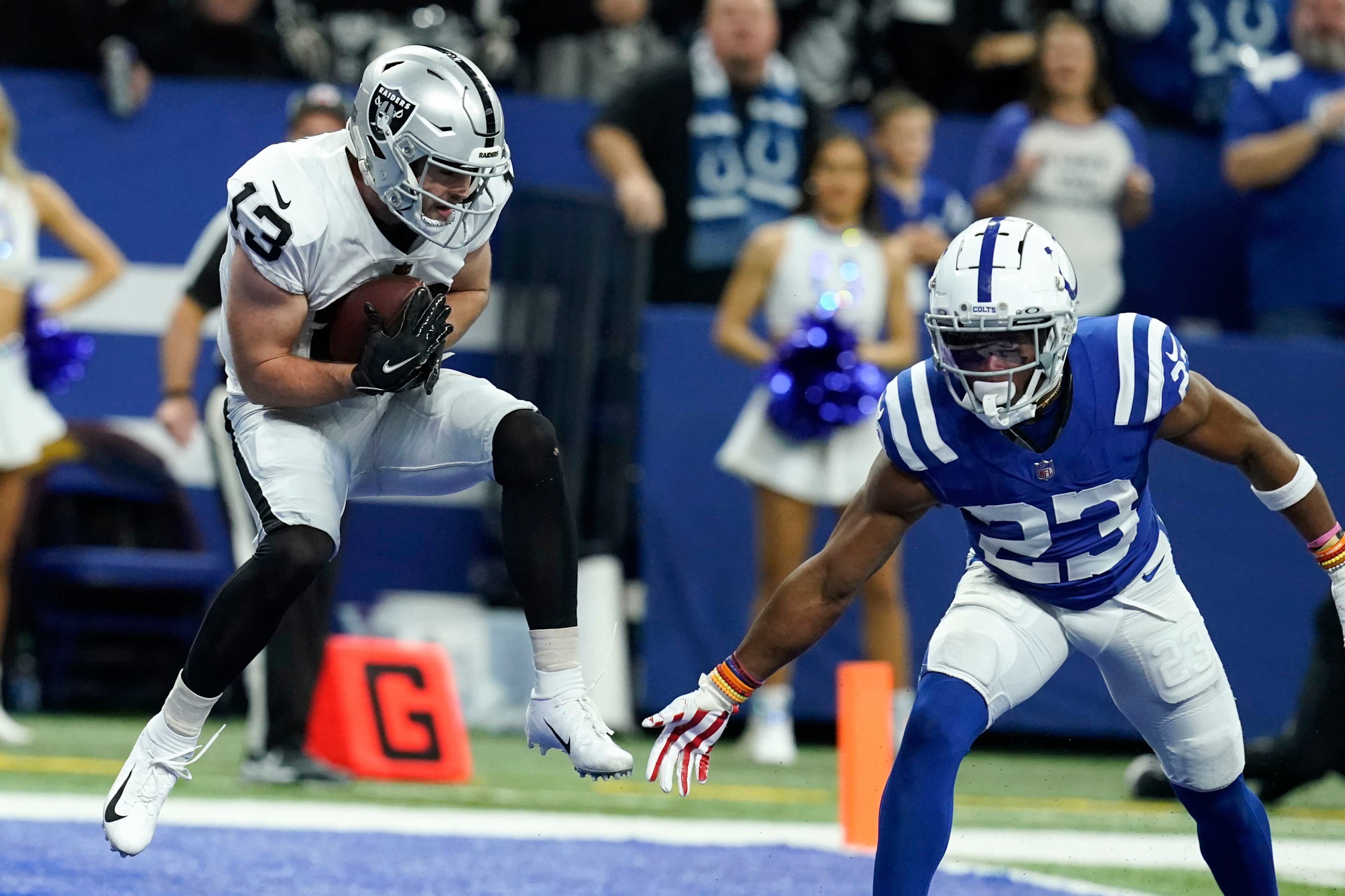 Wentz gets off to slow start as Colts lose 23-20 to Raiders - The