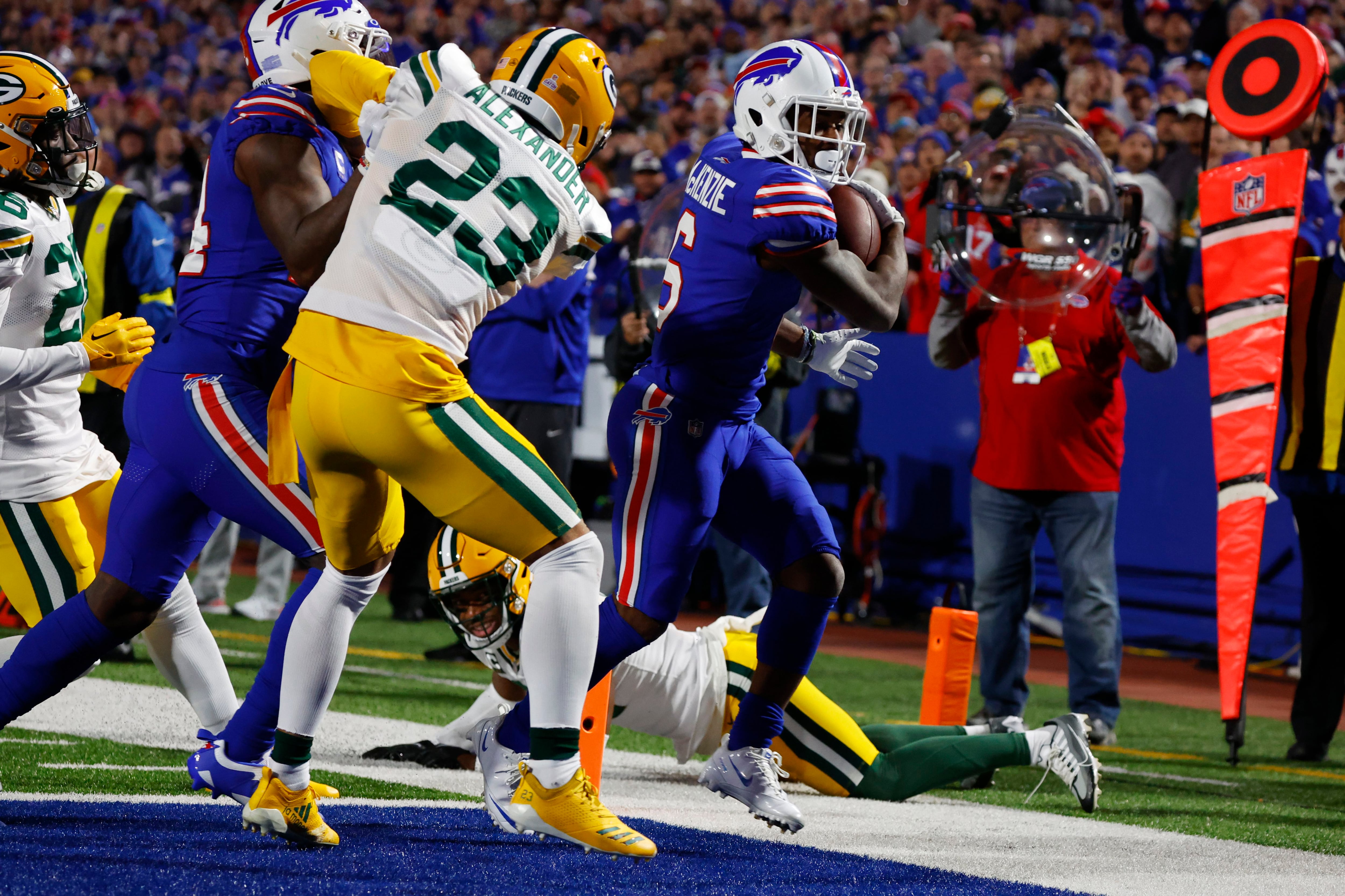 Diggs, Bills hand Rodgers, Packers 4th straight loss, 27-17 –