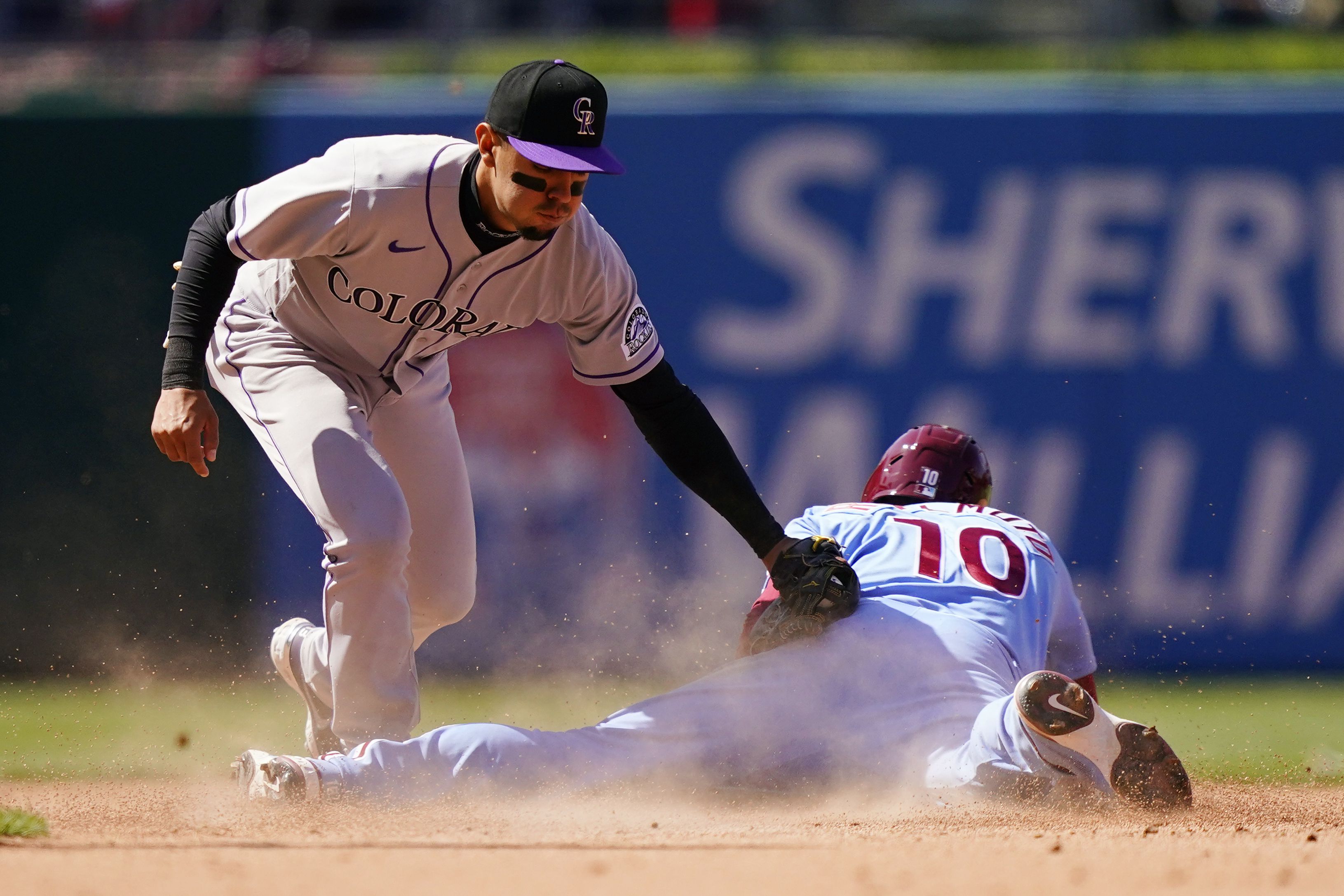 Phillies finish 4-game sweep of Rockies behind ace Wheeler - Seattle Sports