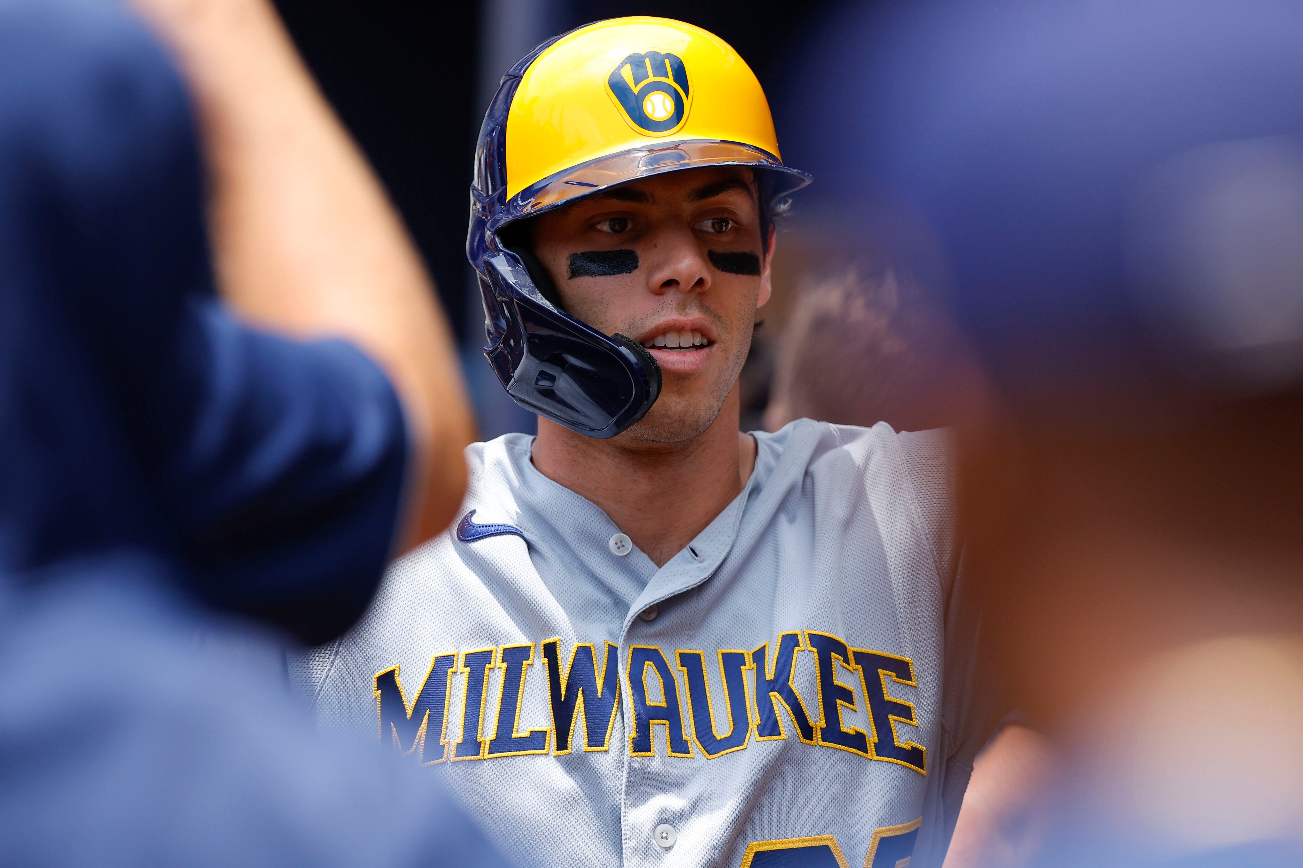 Arcia's pinch hit in 8th lifts Brewers over Pirates 6-5