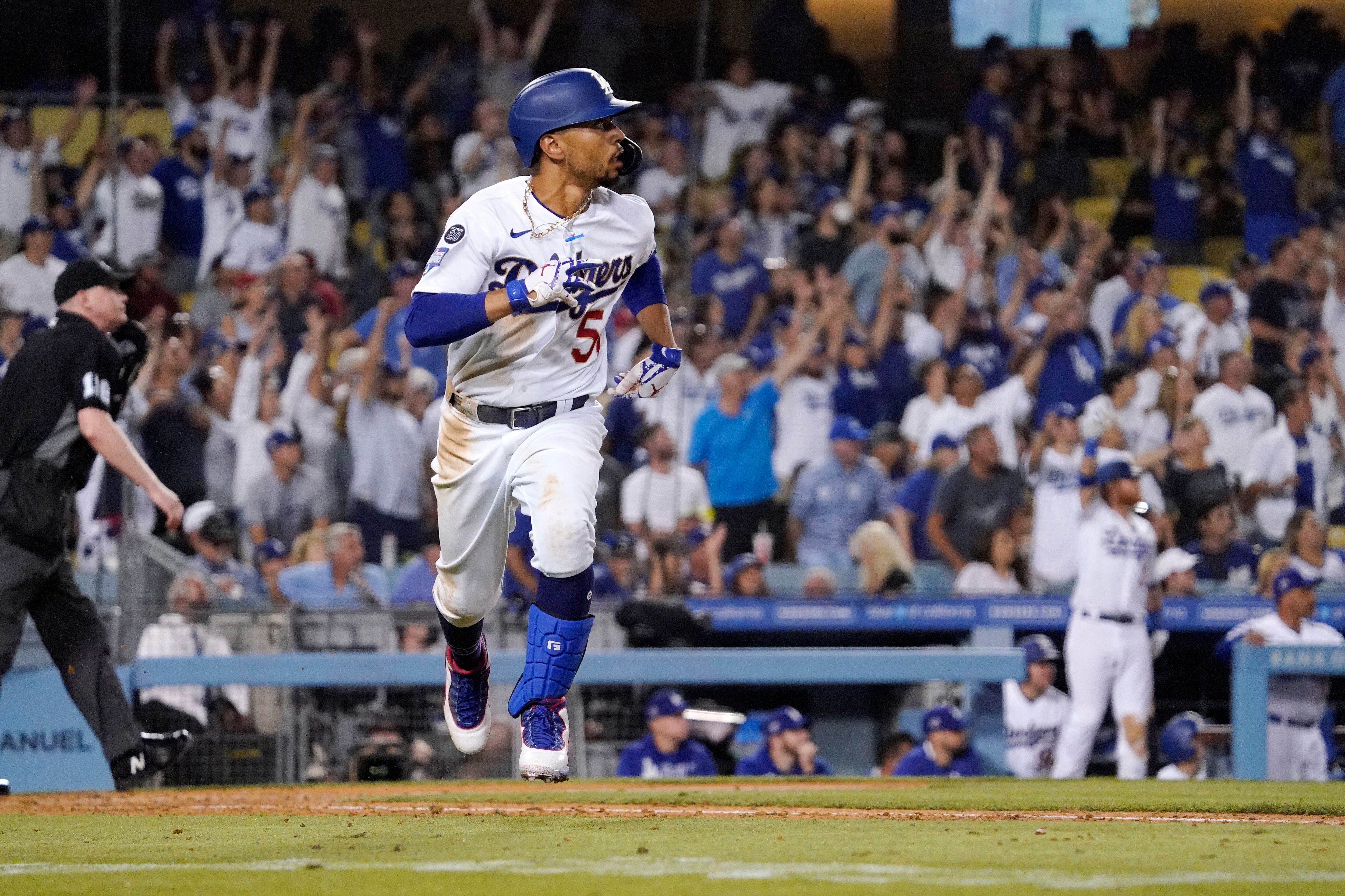 Mookie Betts ties MLB mark with 6th career 3-homer game