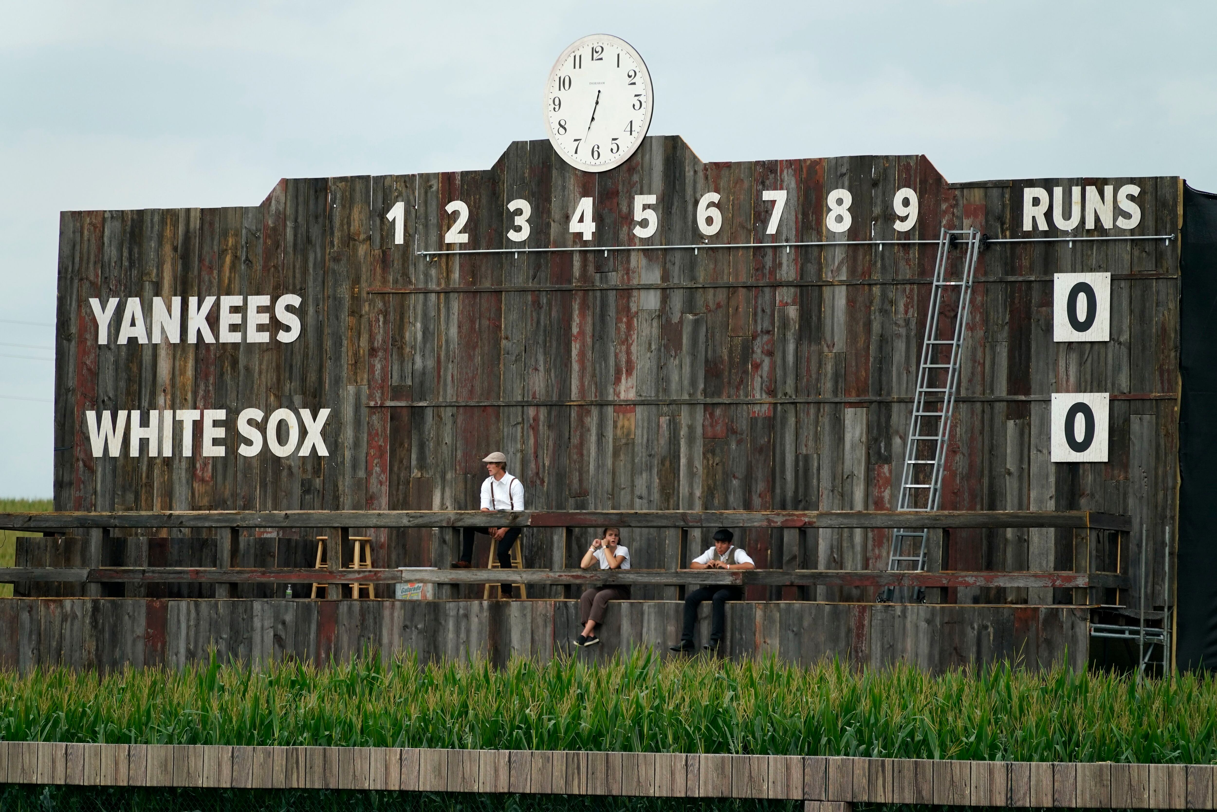 Anderson HR for Chisox, walkoff end in Field of Dreams game