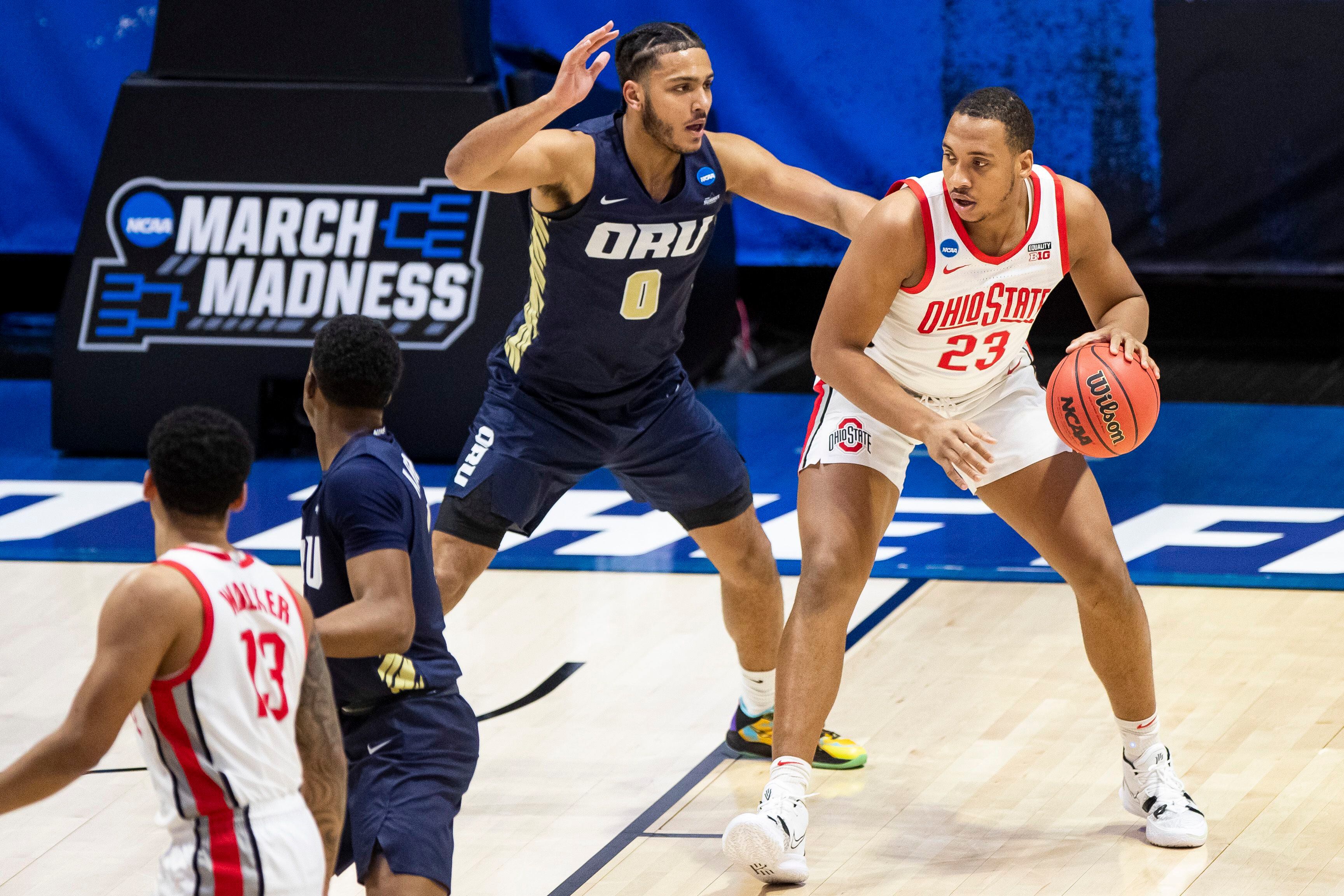 Oral Roberts shocks Ohio State, first big upset of NCAAs