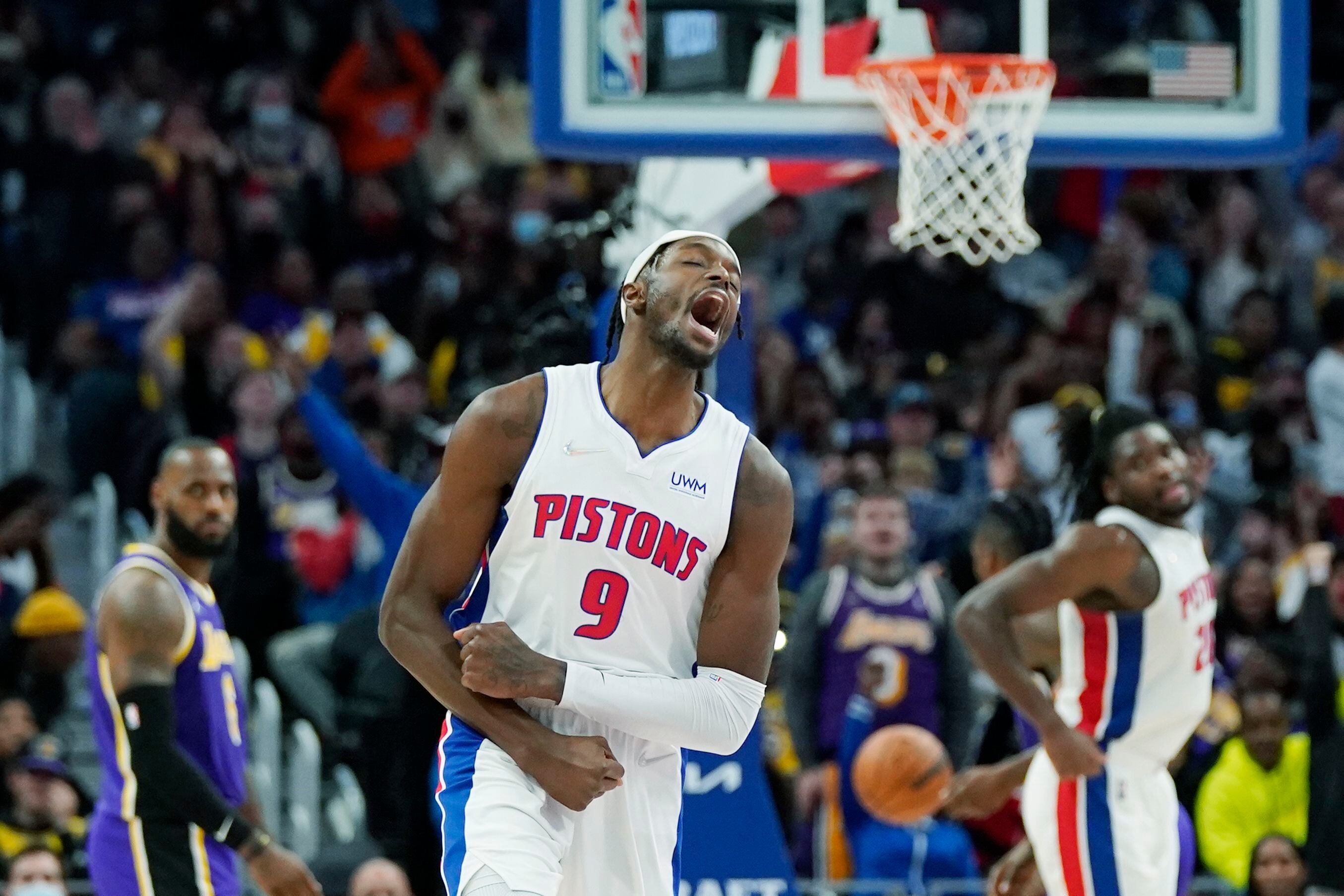 Lakers' LeBron James Ejected After Bloodying Pistons' Isaiah