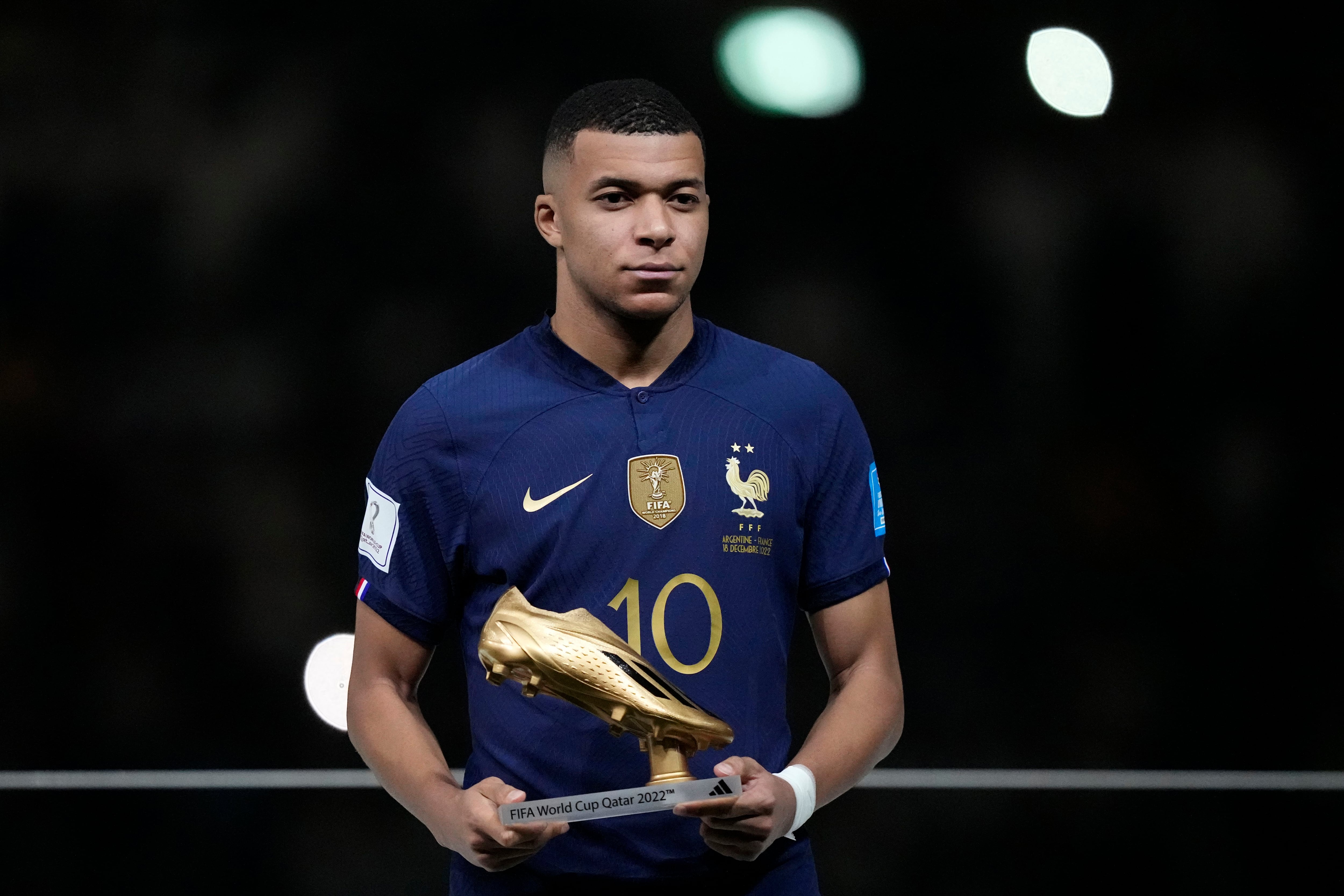 Mbappé electrifies in World Cup epic, ends up on losing side