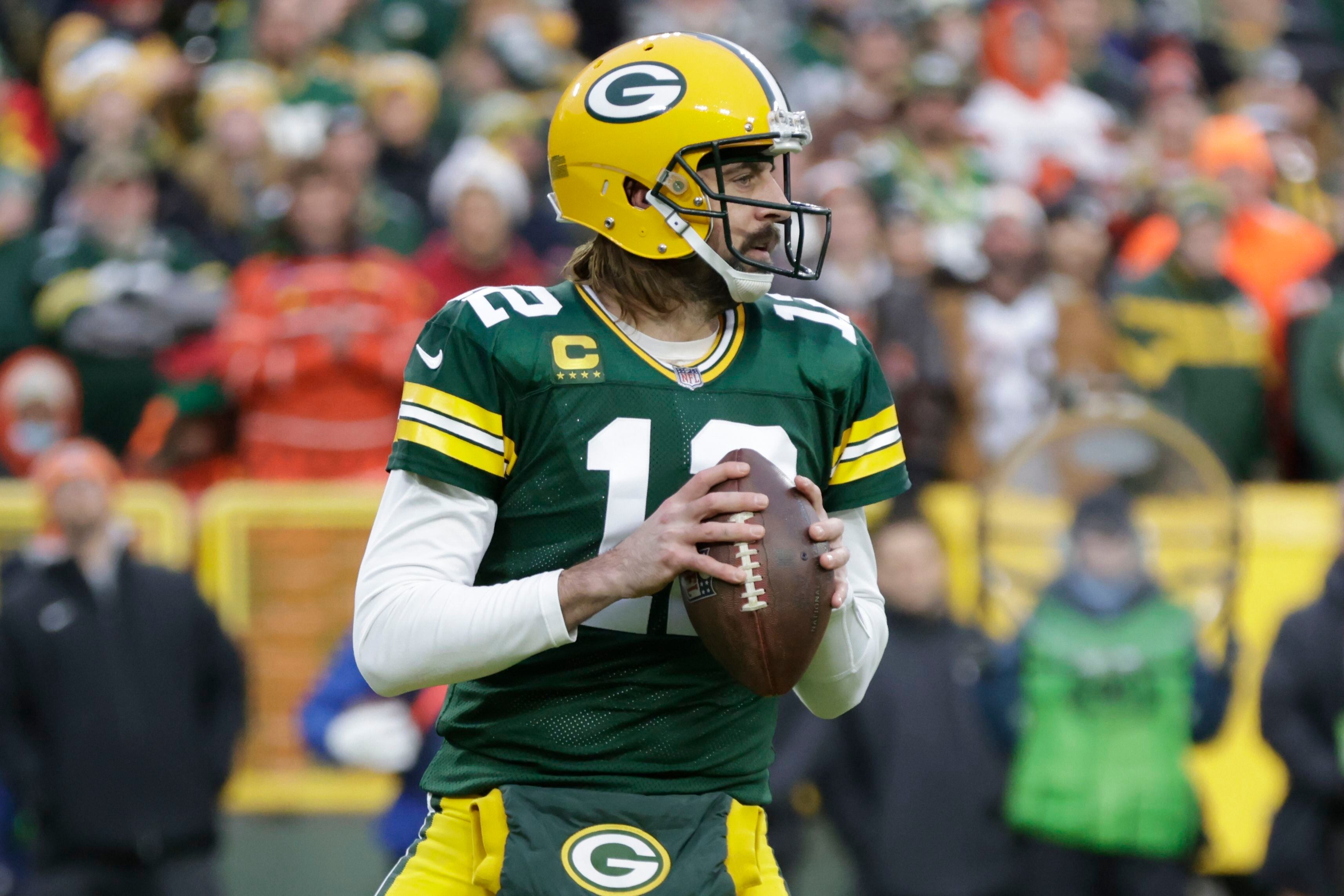 Browns vs. Packers: Aaron Rodgers throws 443rd touchdown with Green Bay  Packers to eclipse Brett Favre's team record