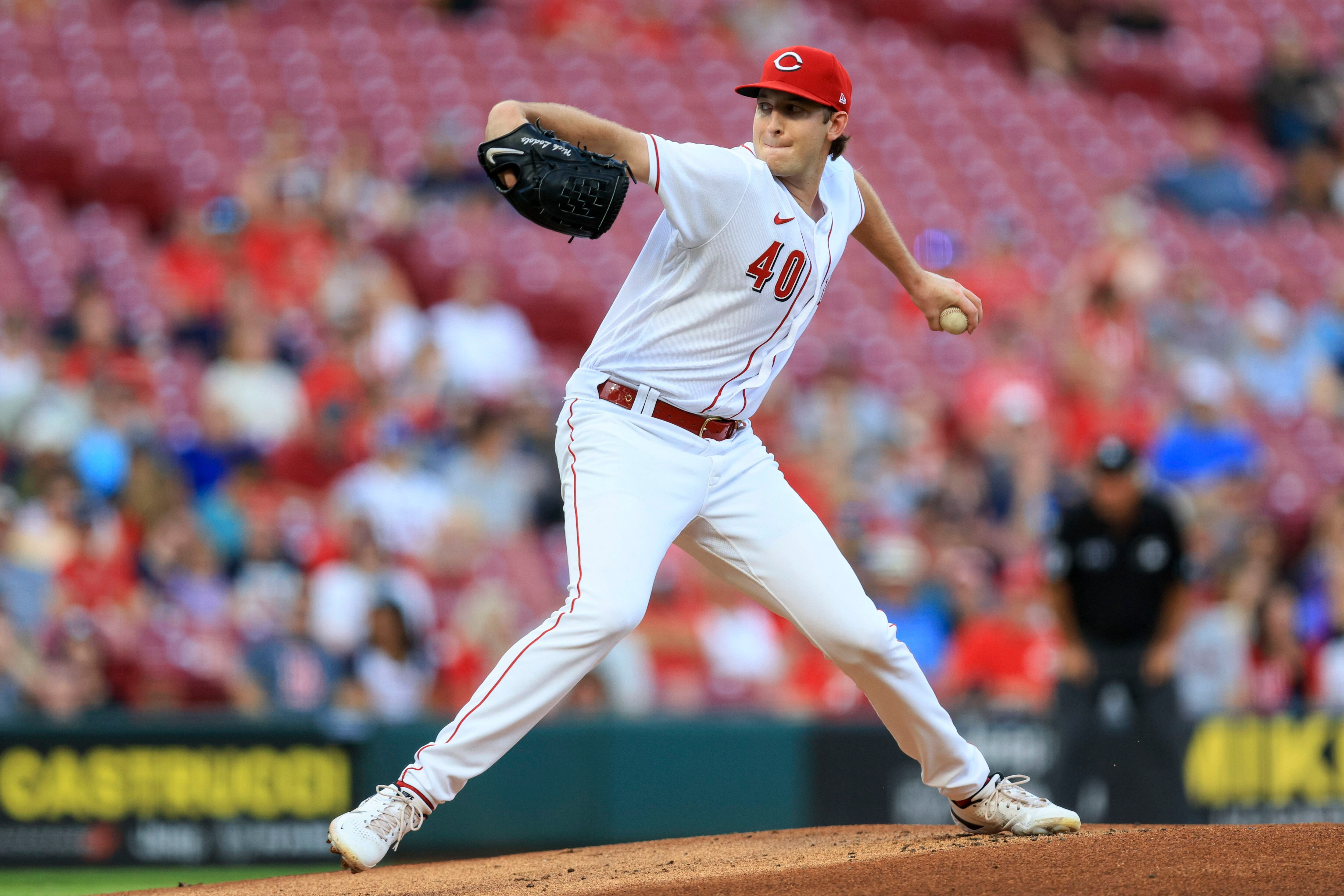 Cincinnati Reds - The Reds throw it back to 1902 tonight