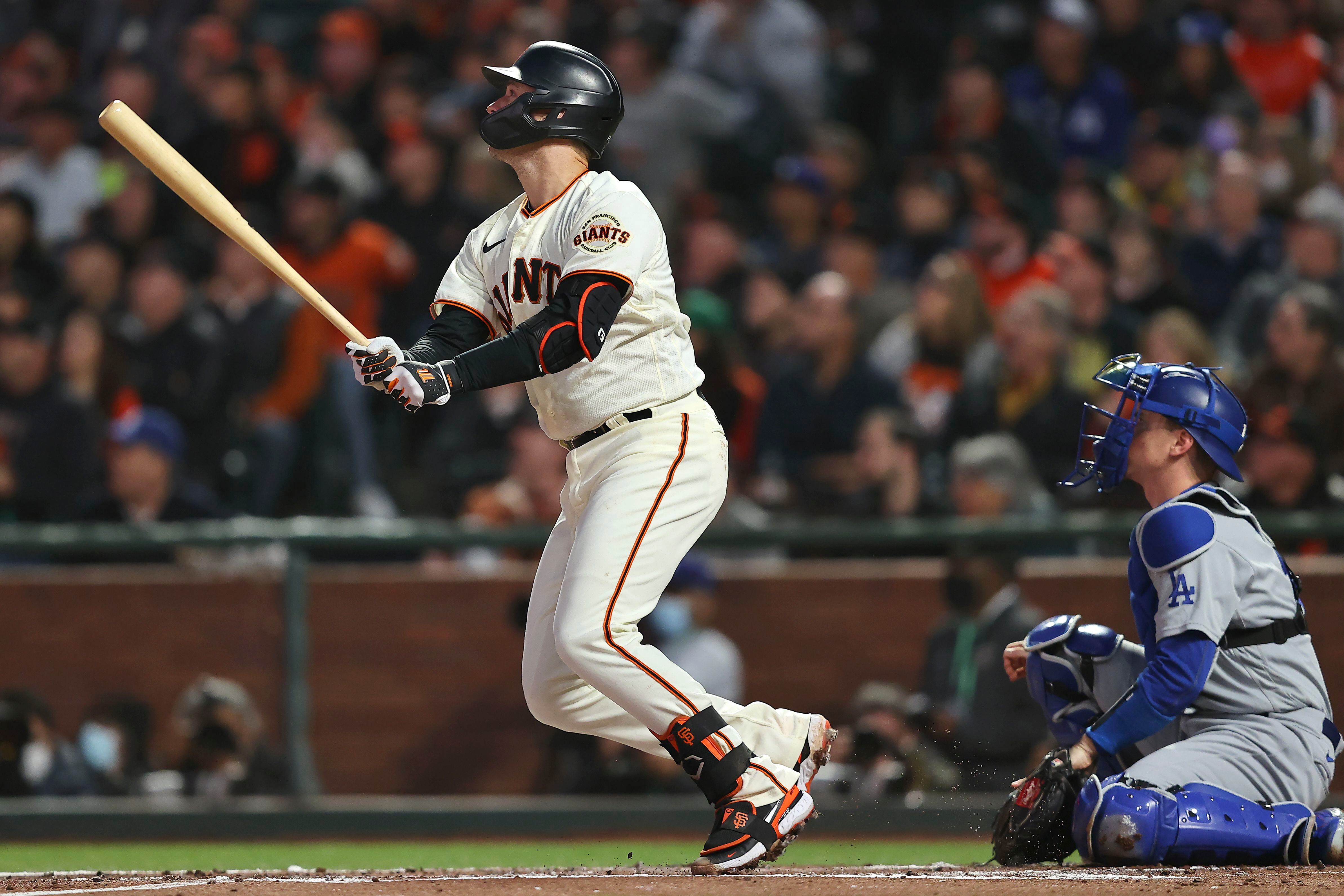 Masterful Webb pitches Giants past Dodgers in playoff opener