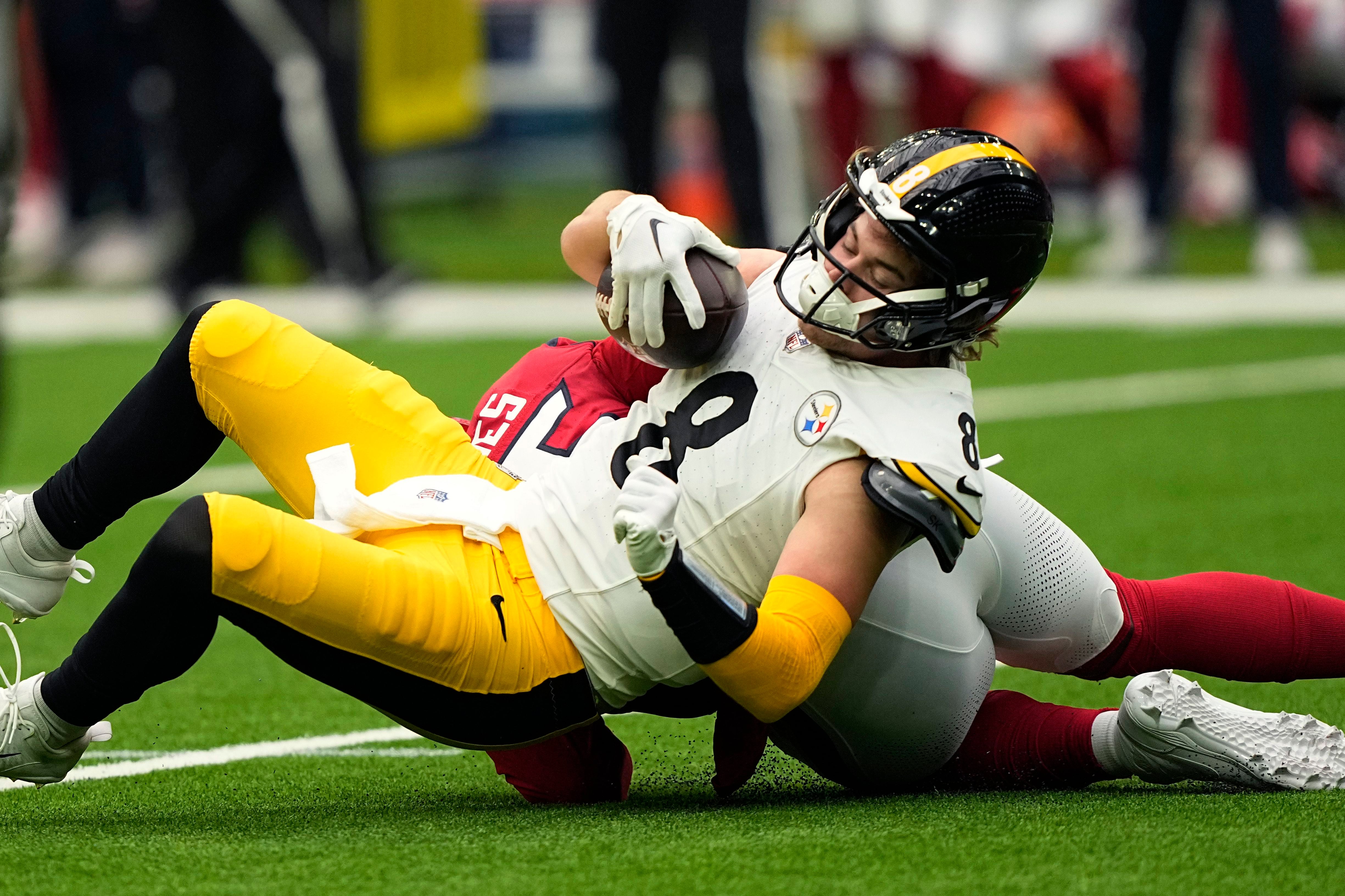 NFL notebook: Steelers hope to have T.J. Watt back Sunday