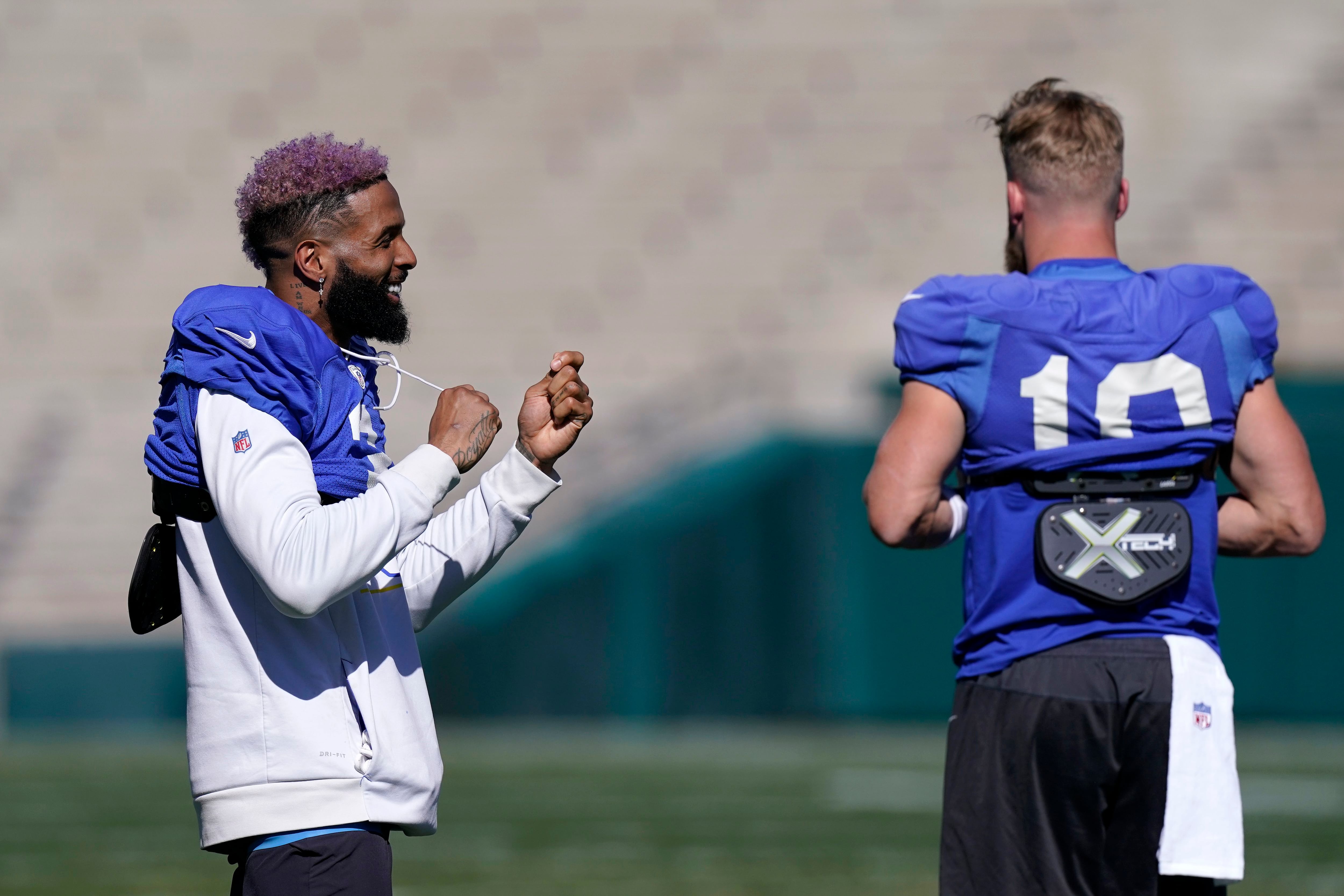 Updates on Los Angeles Rams wide receiver Van Jefferson's knee and Odell  Beckham Jr.'s status