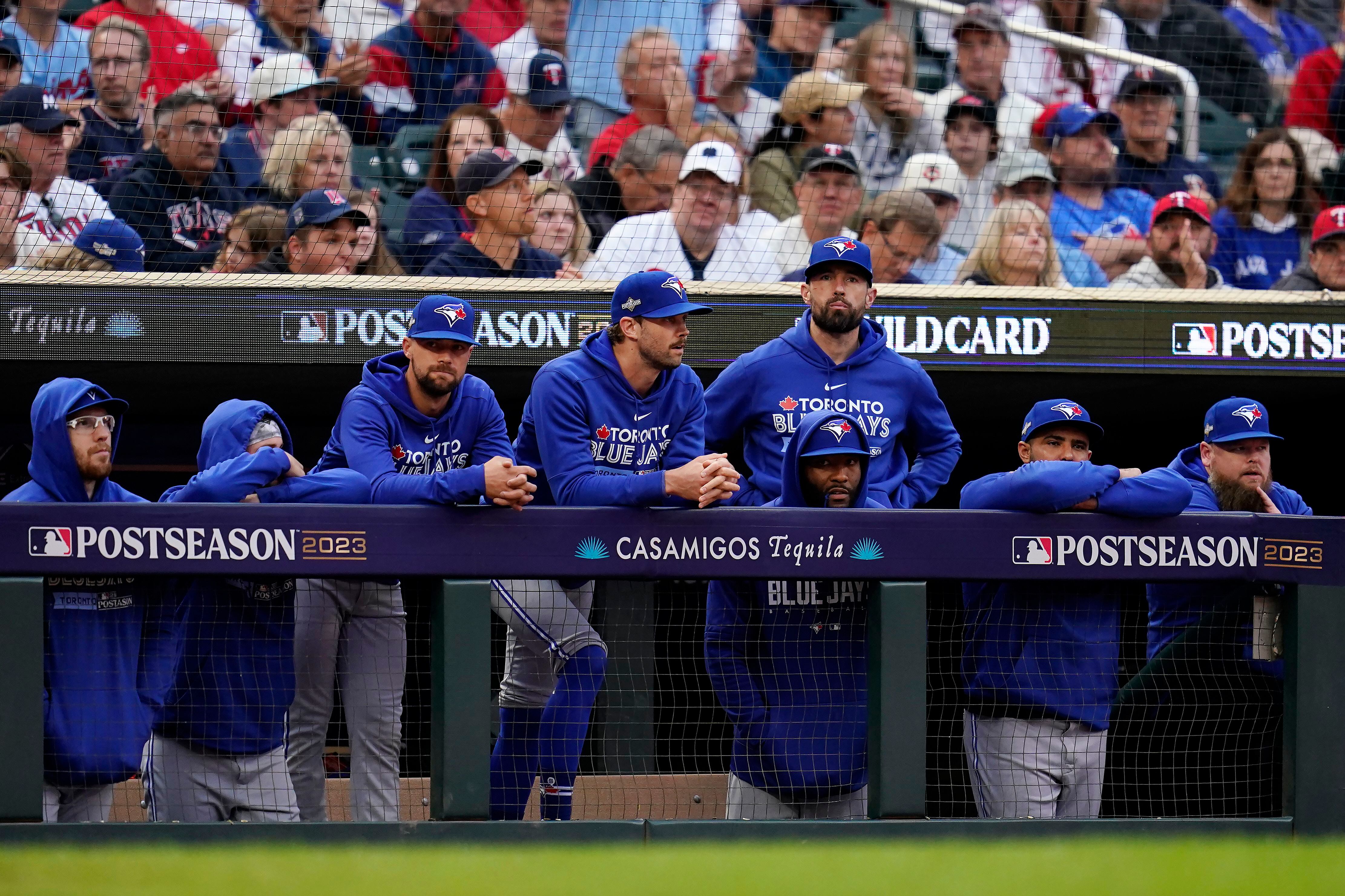 Blue Jays fan throws beer can at Orioles outfielder - NBC Sports