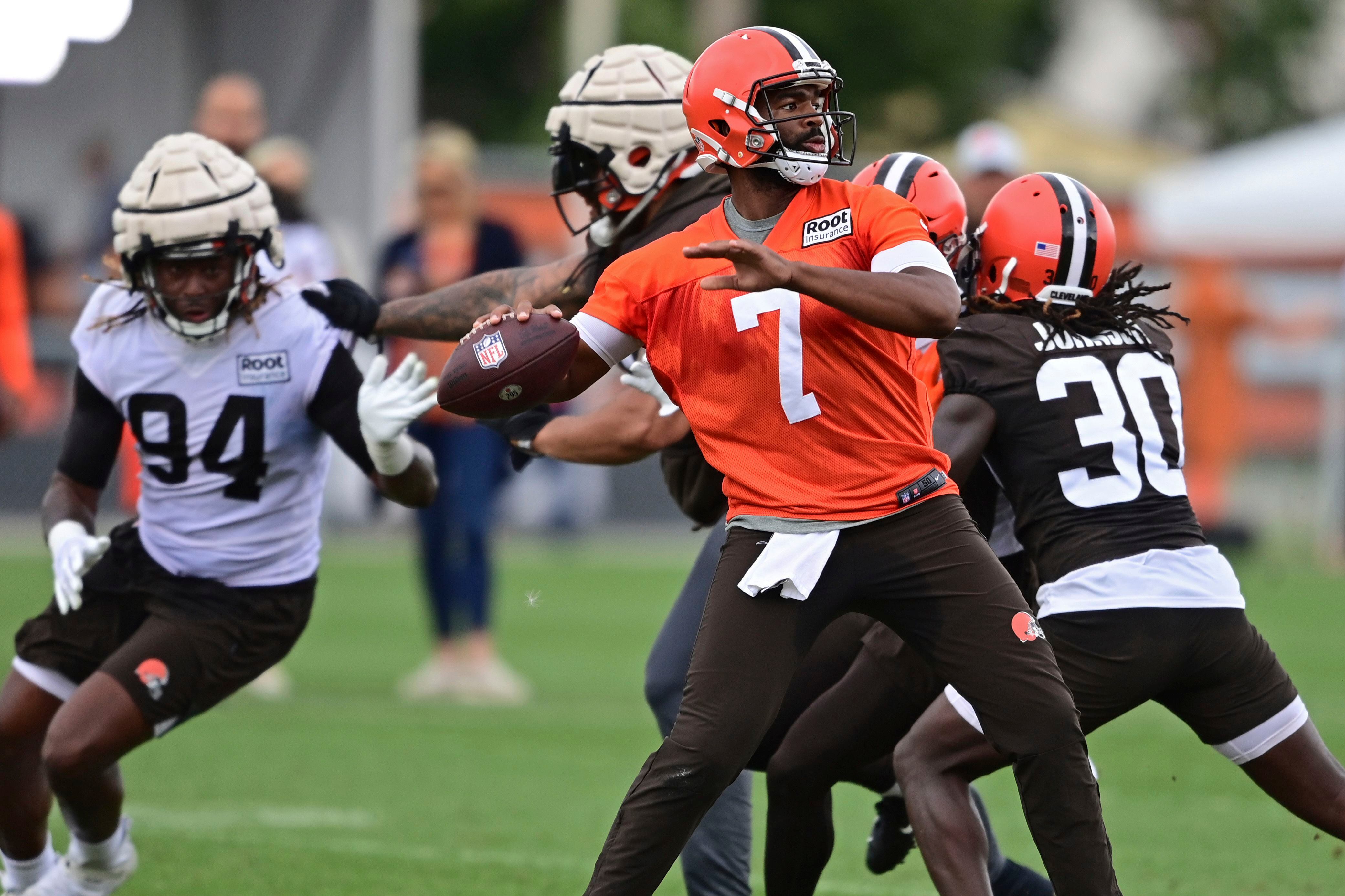 Jacoby Brissett signing continues to receive praise