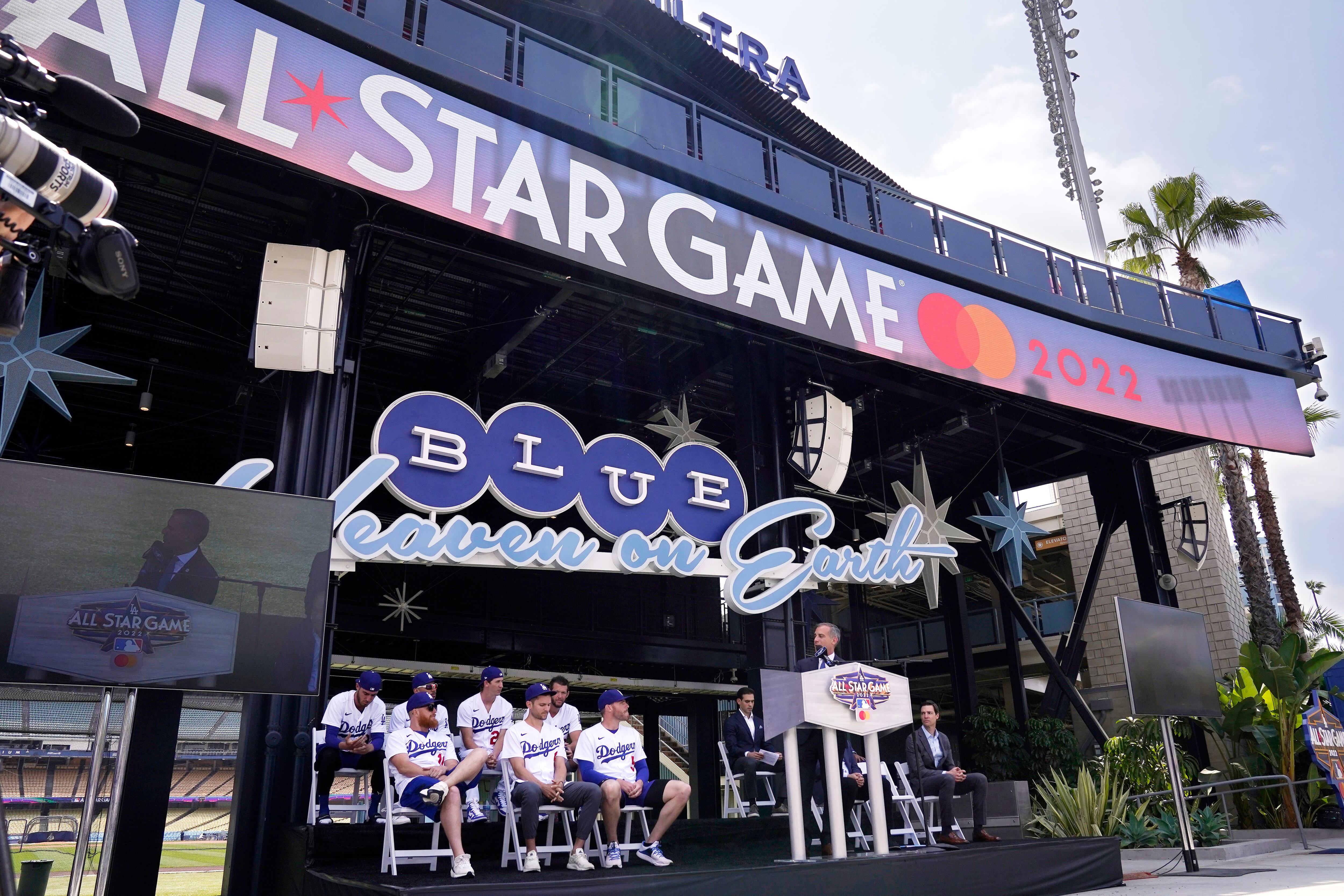 Dodgers Break MLB Record For Tickets Sold To Special Event Game With Mexican  Heritage Night At Dodger Stadium