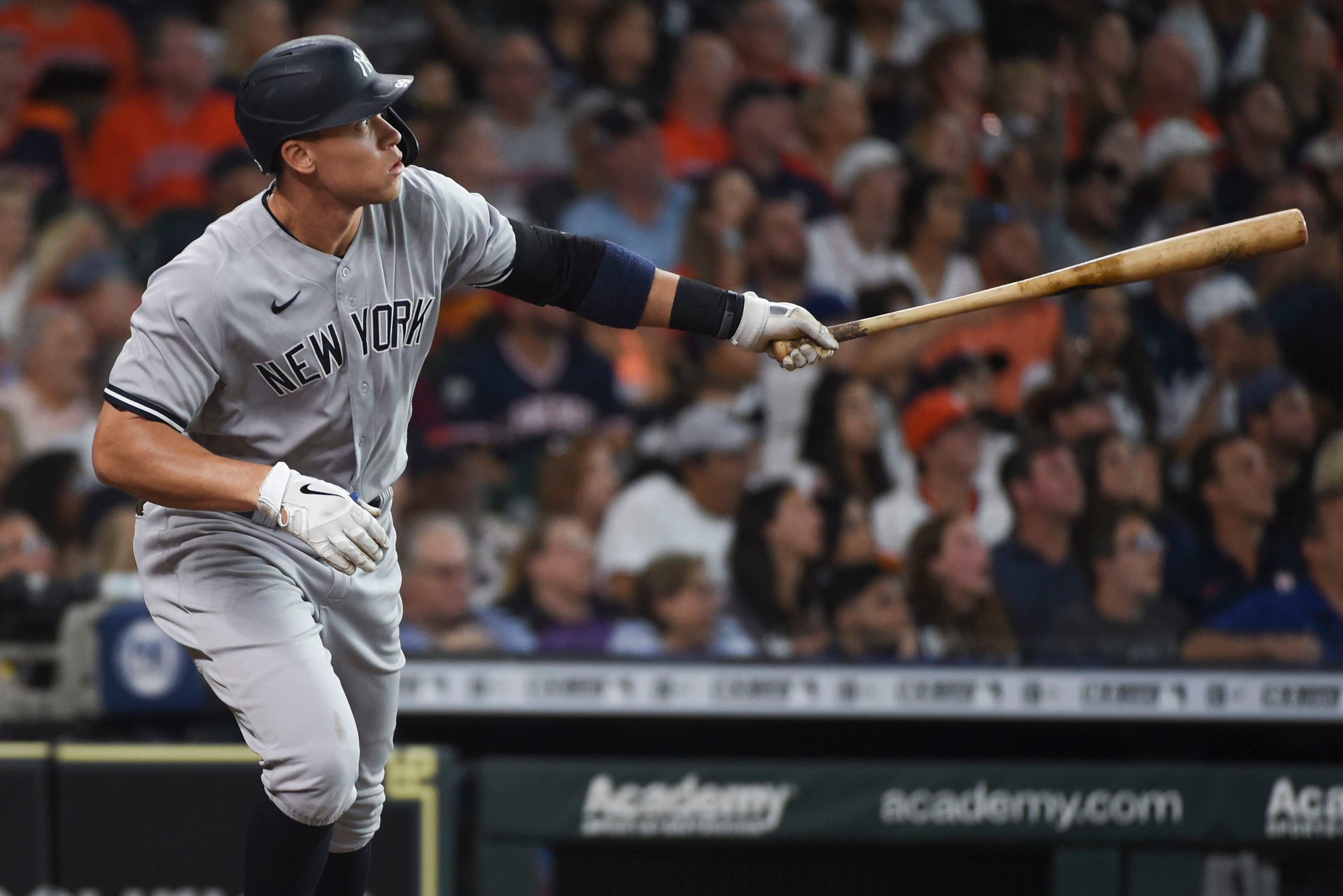 Carlos Correa, Yuli Gurriel lead charge as Astros rip Yankees