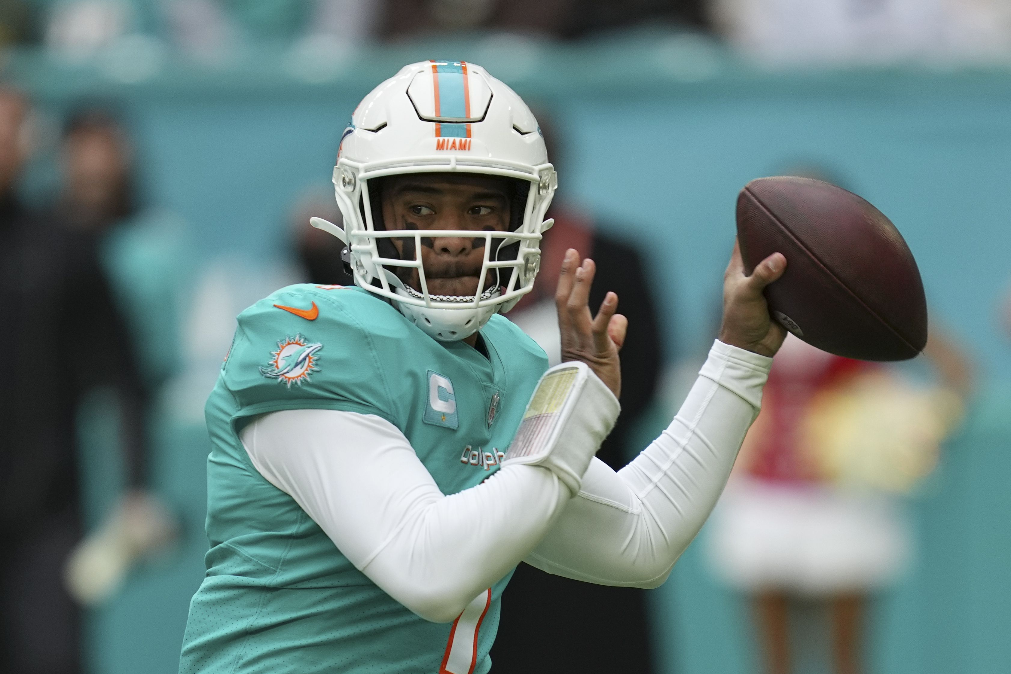 Miami Dolphins tight end Durham Smythe (81) walks on the field