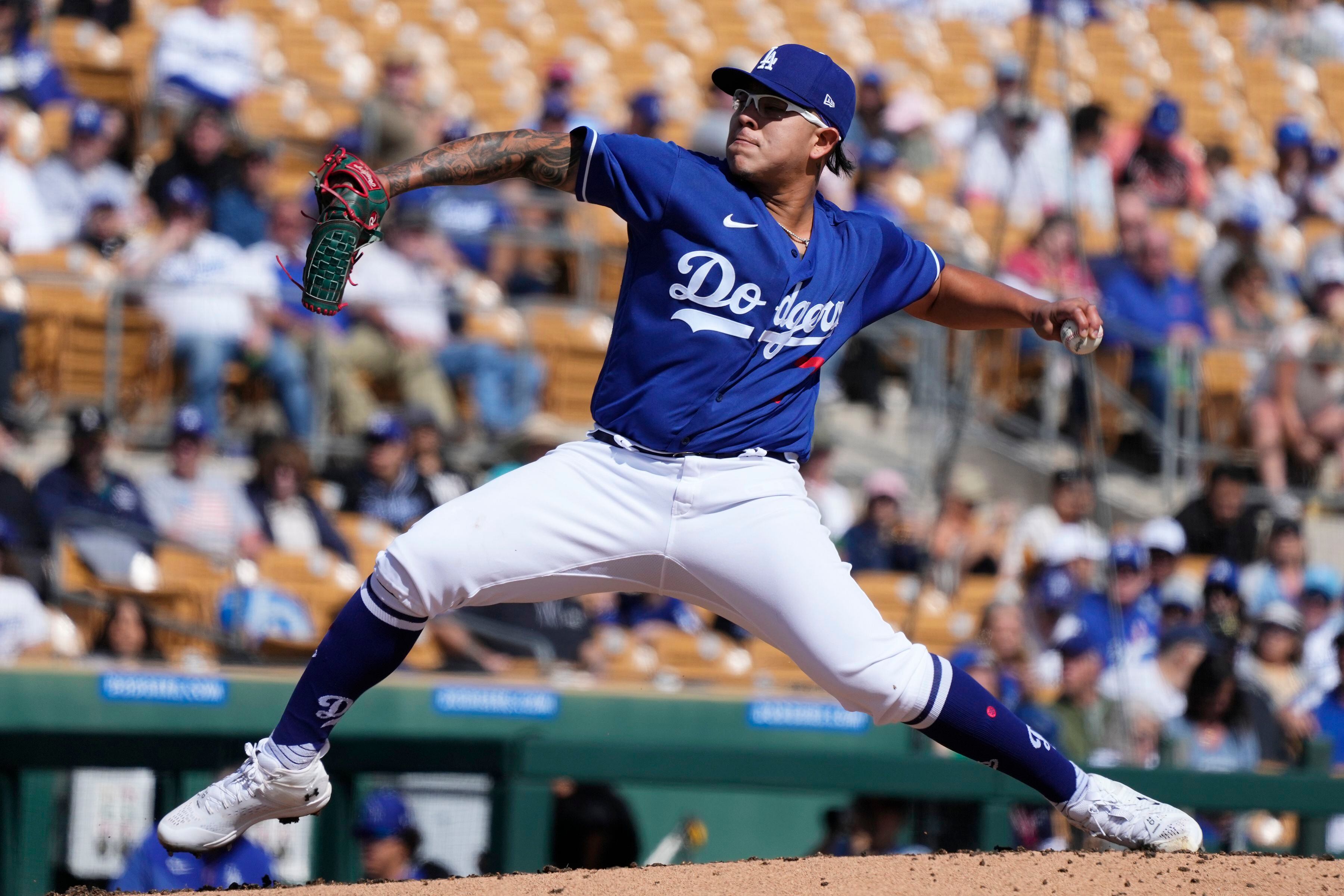 Roberts: Urias was best option in 8th, still slated to start Game 4