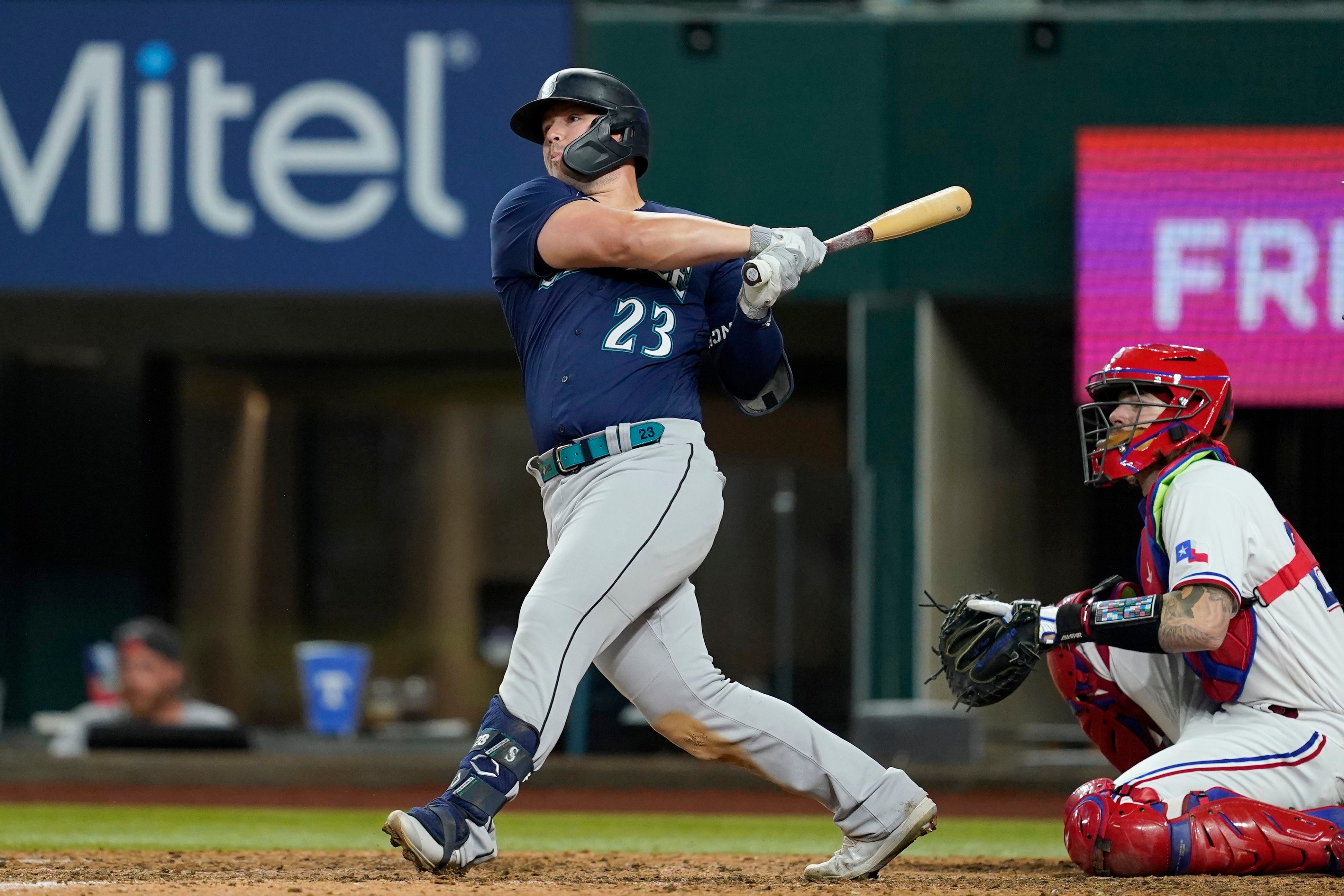 Eugenio Suarez's walkoff home run extends Mariners' win streak to  season-high six games