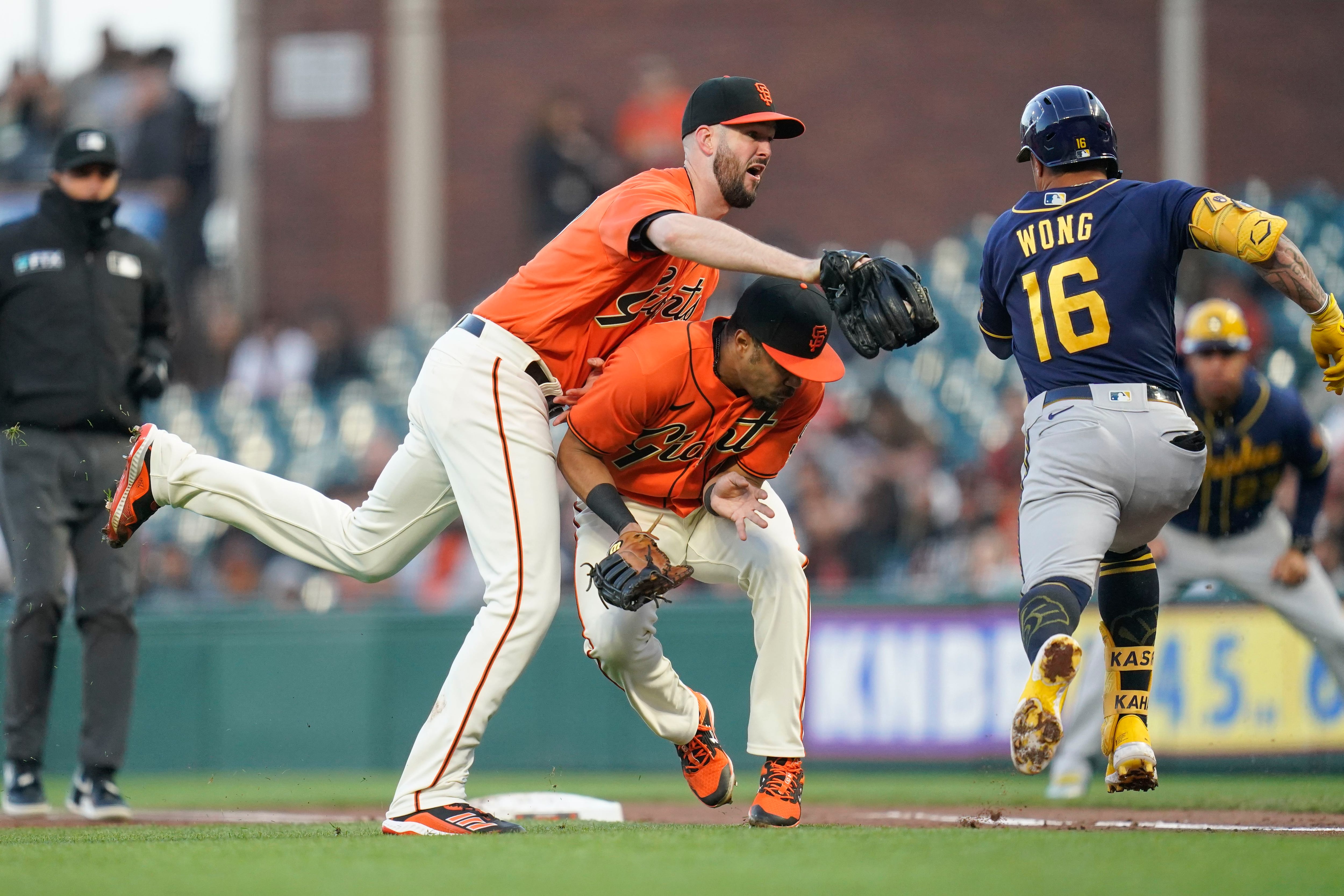 Yastrzemski on walk-off home run, 07/15/2022