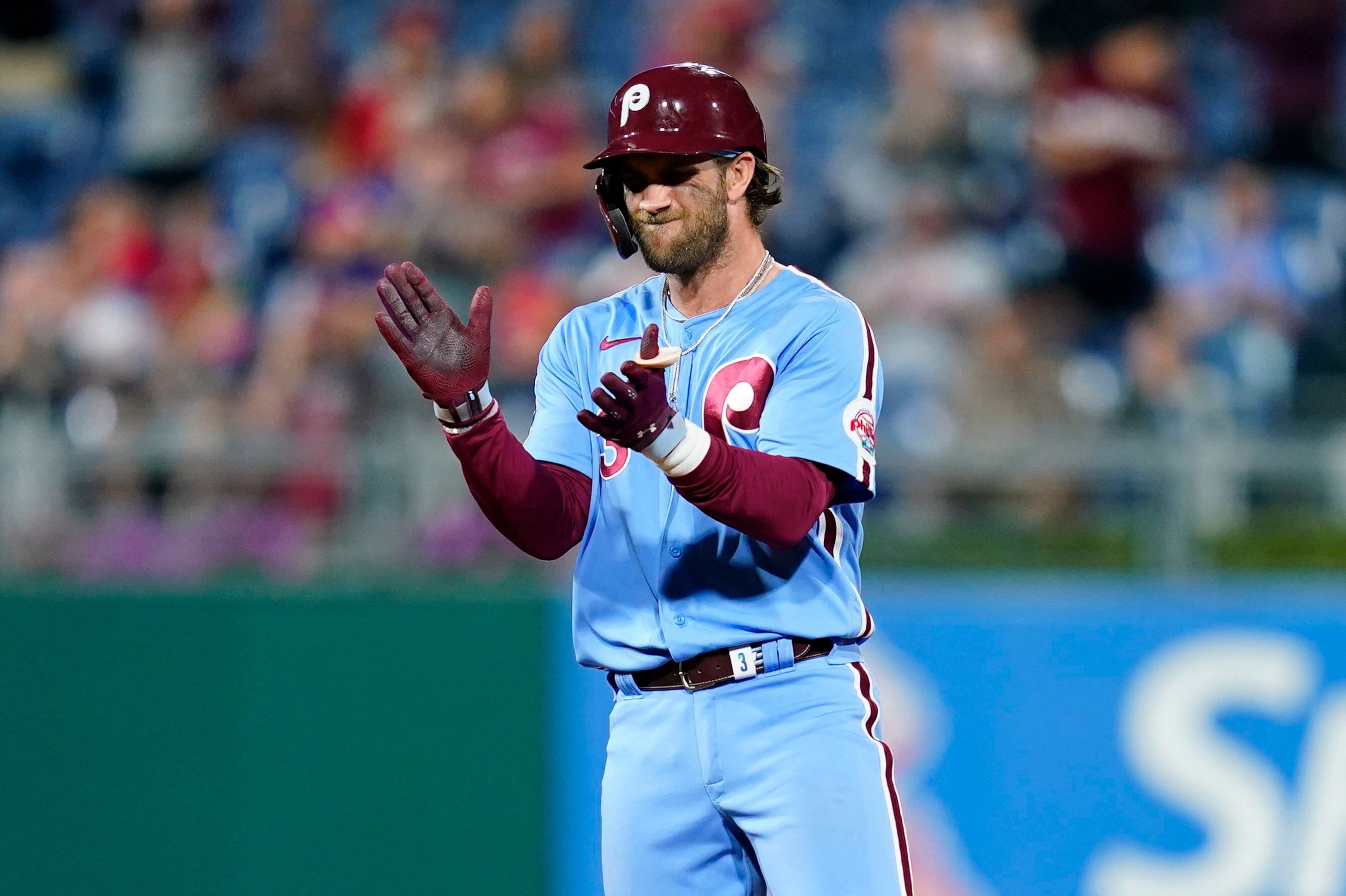 Bryce Harper sparks a 17-8 win over the Cubs as Phillies erase seven-run  deficit