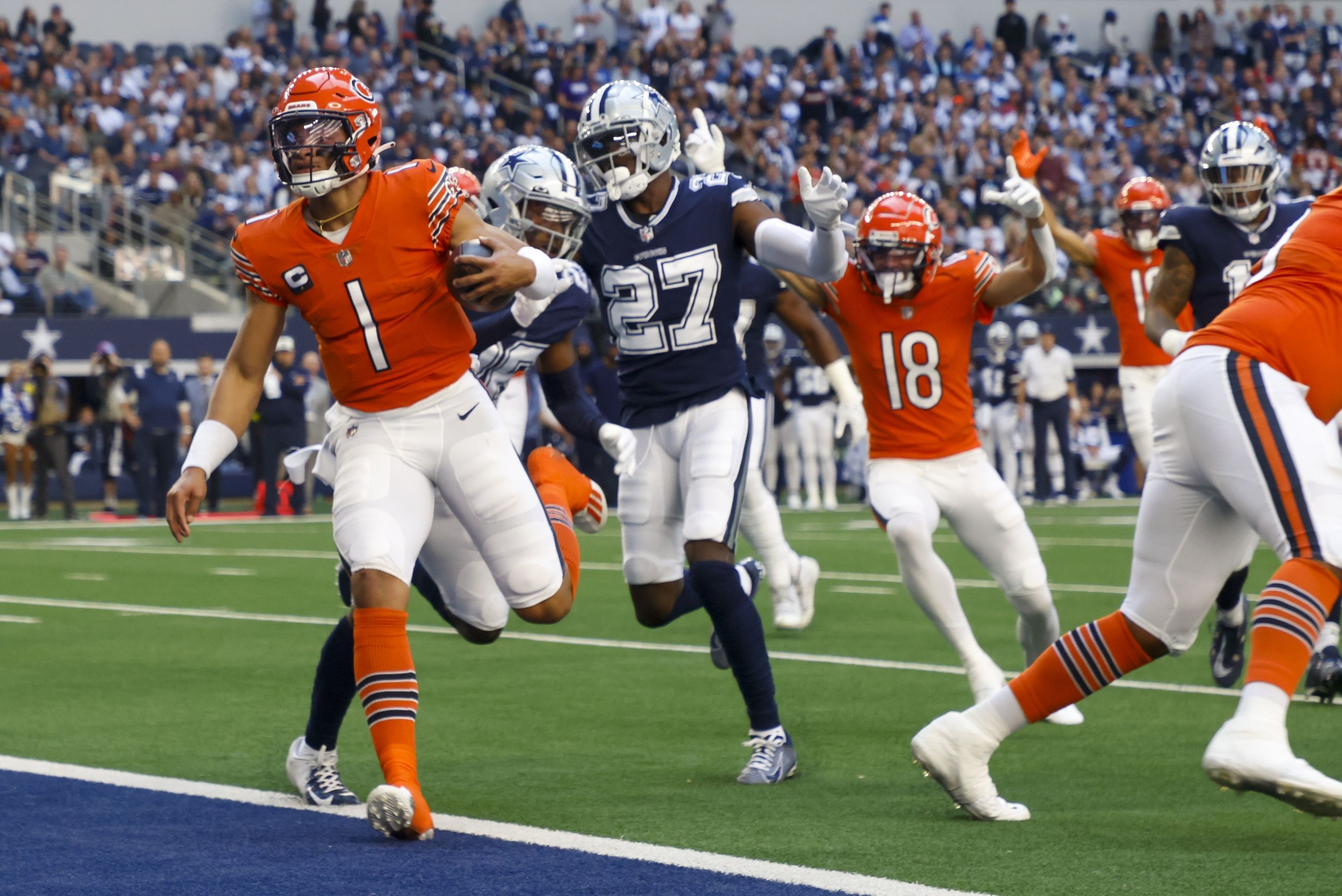 Cowboys' Prescott, Parsons rumble to 49-29 win over Bears - Seattle Sports