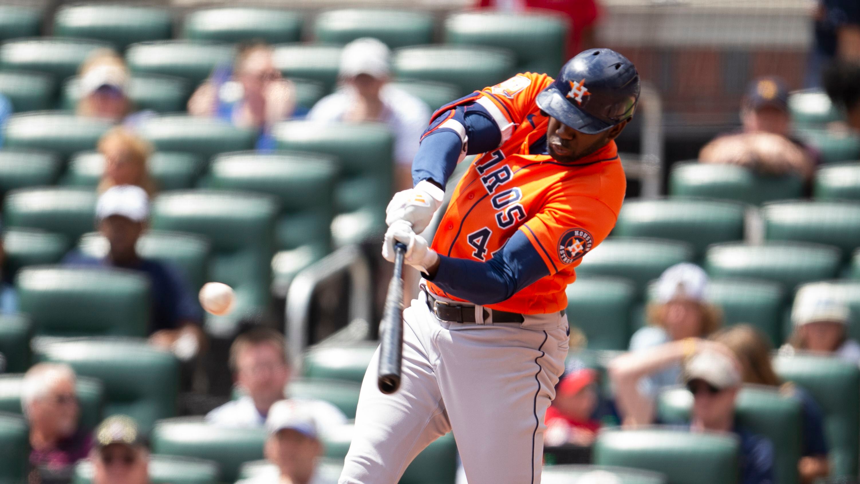 Houston Astros fans elated as Mauricio Dubon ups hit streak to 20