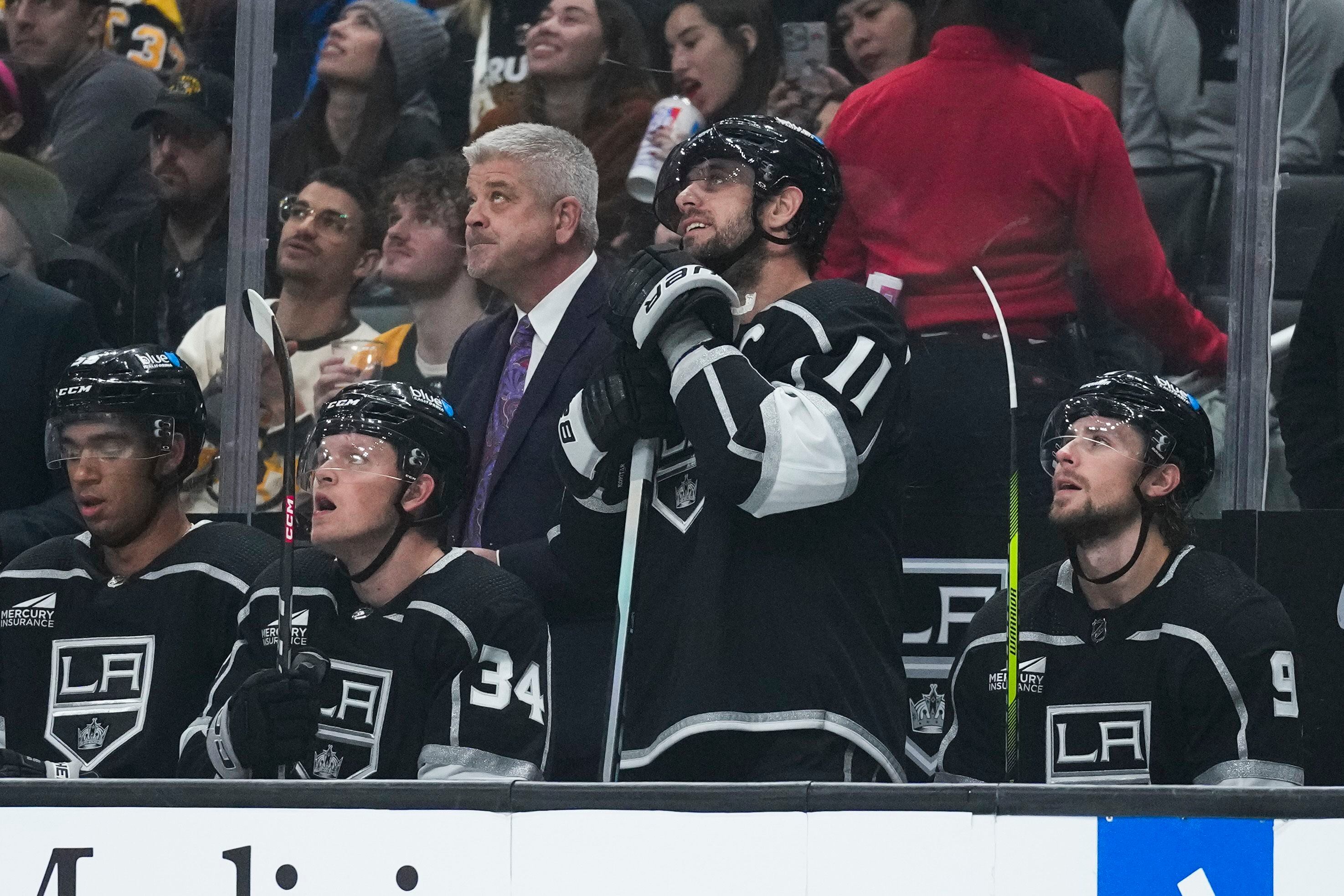 Luc Robitaille Hosts Inaugural LA Hockey Game for Charity