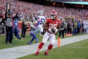 Chiefs lean on D to stuff Prescott, Cowboys in 19-9 win