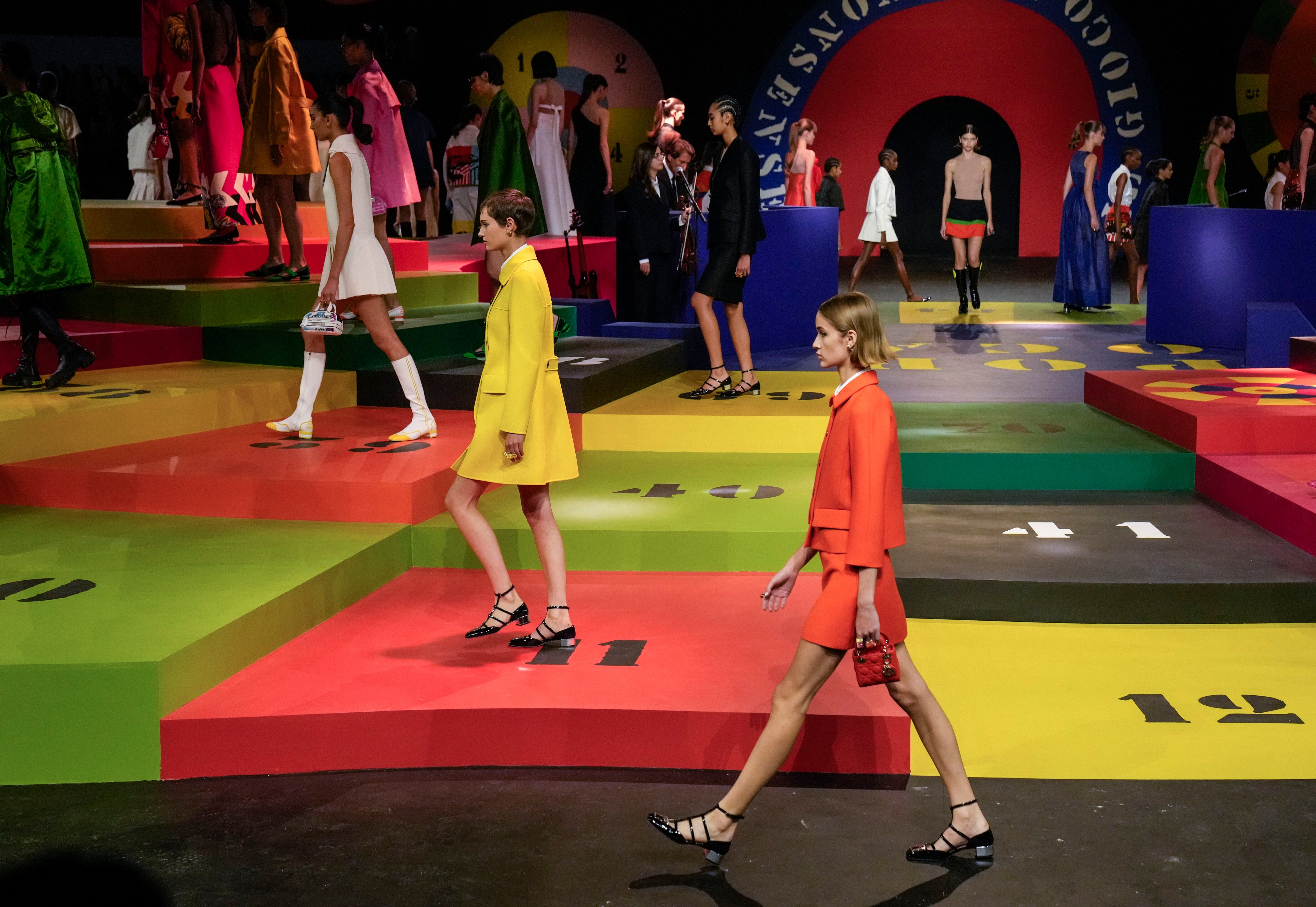 greenscreen LETS TAKE AT THE COURSE: INSIDE LVMH!! If youre into fash