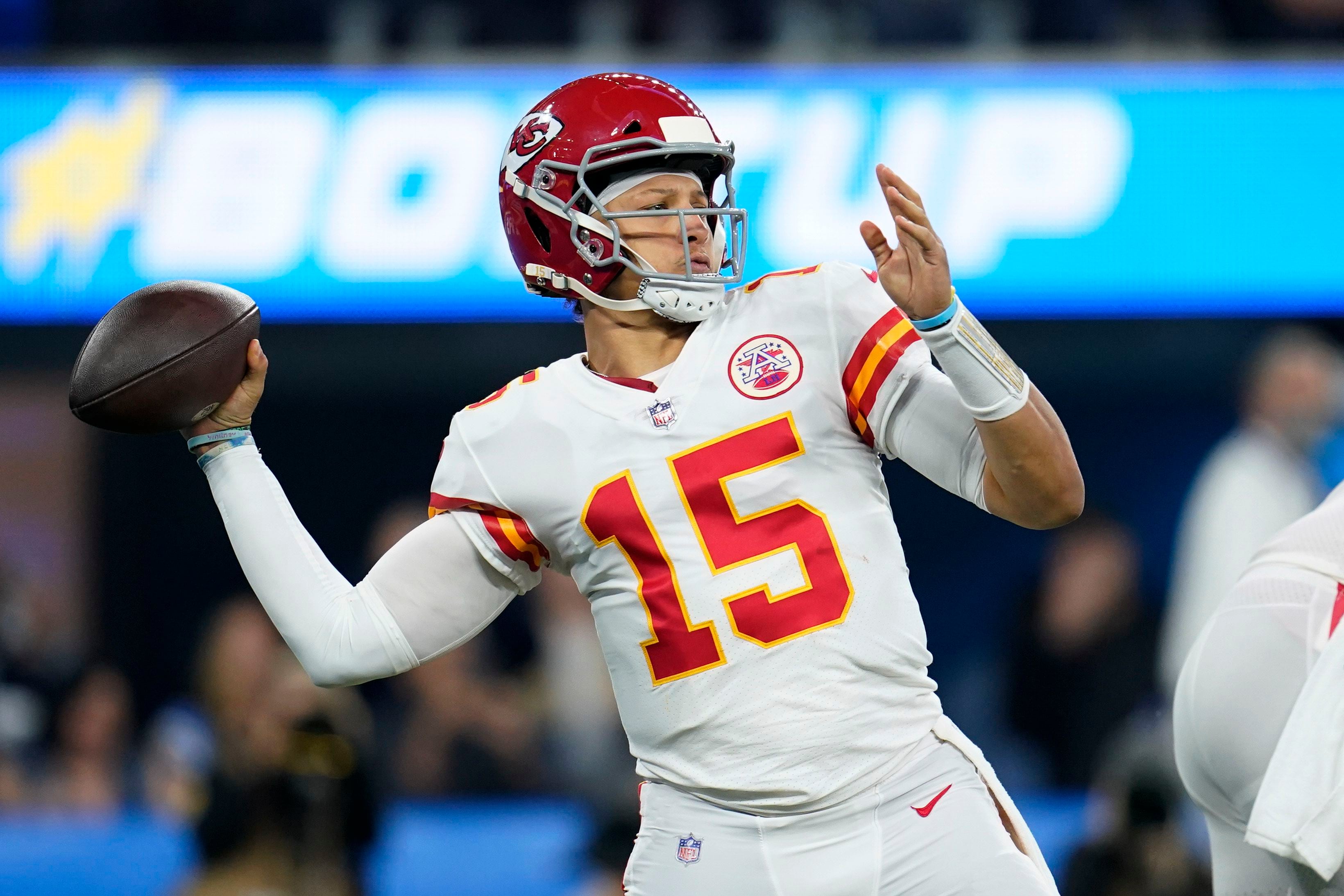 December 16, 2021 Kansas City Chiefs quarterback Patrick Mahomes II (15)  throws a pass during the NFL game between the Los Angeles Chargers and the  Kansas City Chiefs at SoFi Stadium in