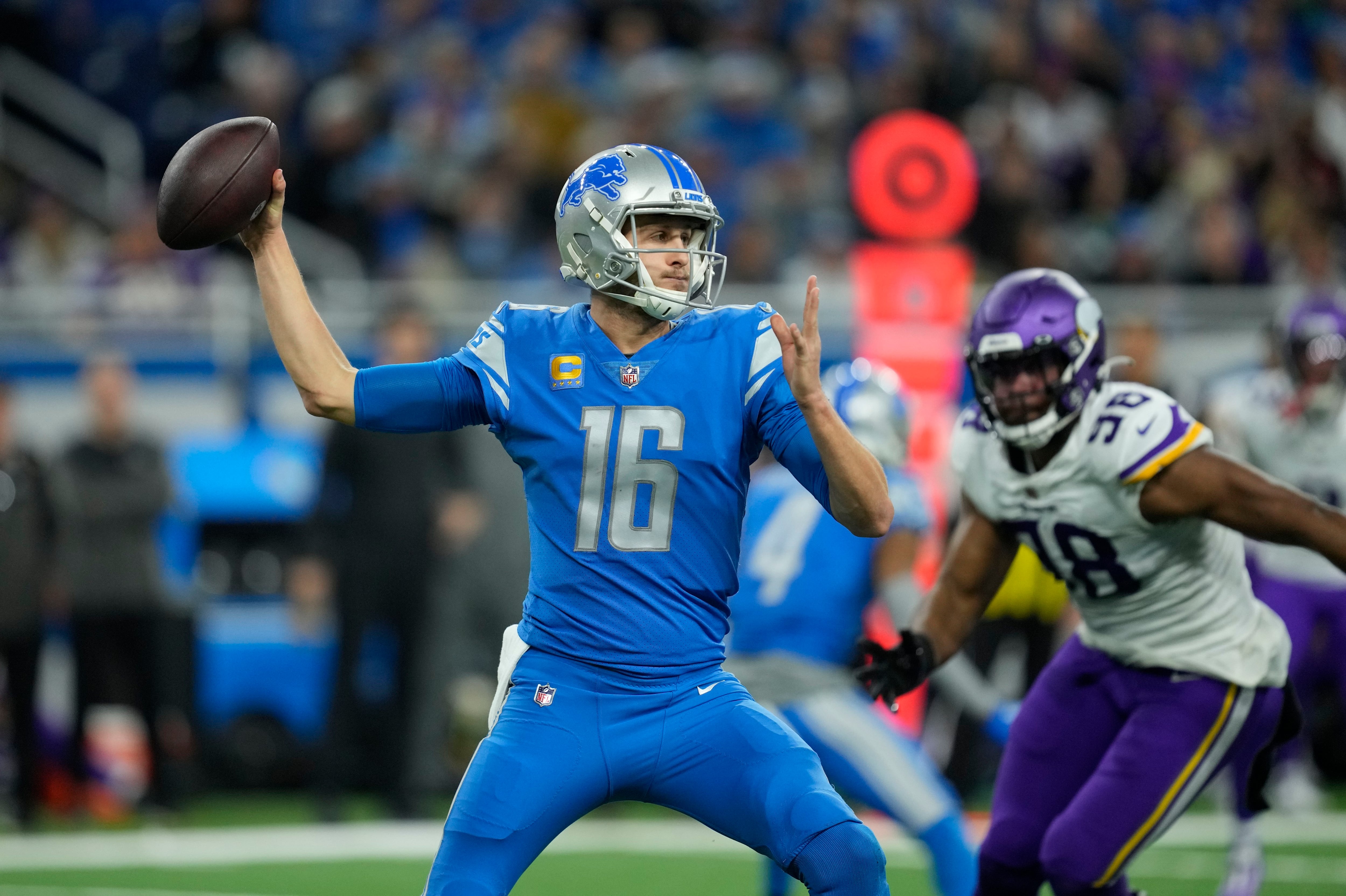 Detroit Lions' Jameson Williams catches a touchdown pass during the first  half of an NFL football game against the Minnesota Vikings Sunday, Dec. 11,  2022, in Detroit. (AP Photo/Duane Burleson Stock Photo 