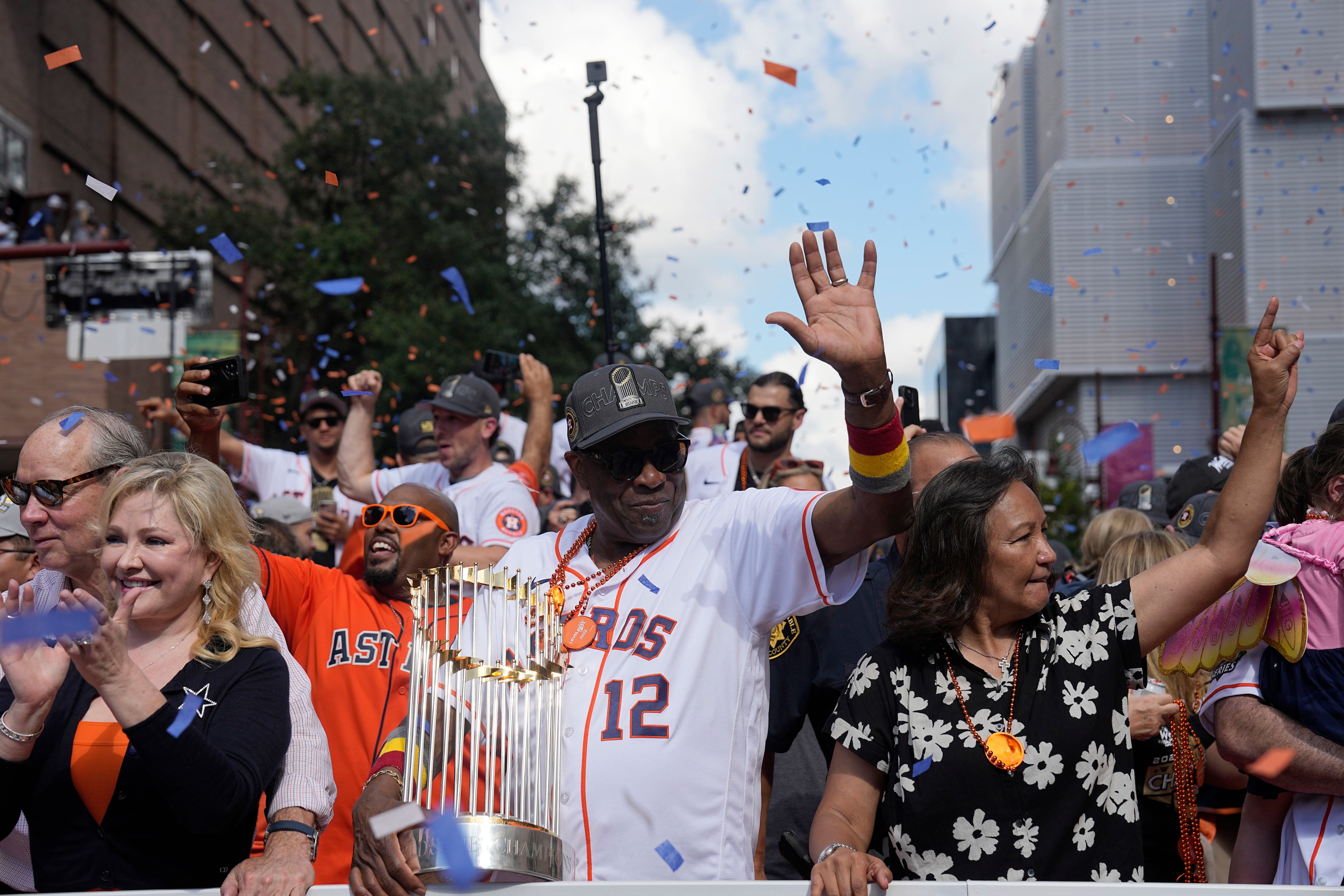 World Series 2022: Here's What To Wear To Cheer On The Houston Astros and  Philadelphia Phillies