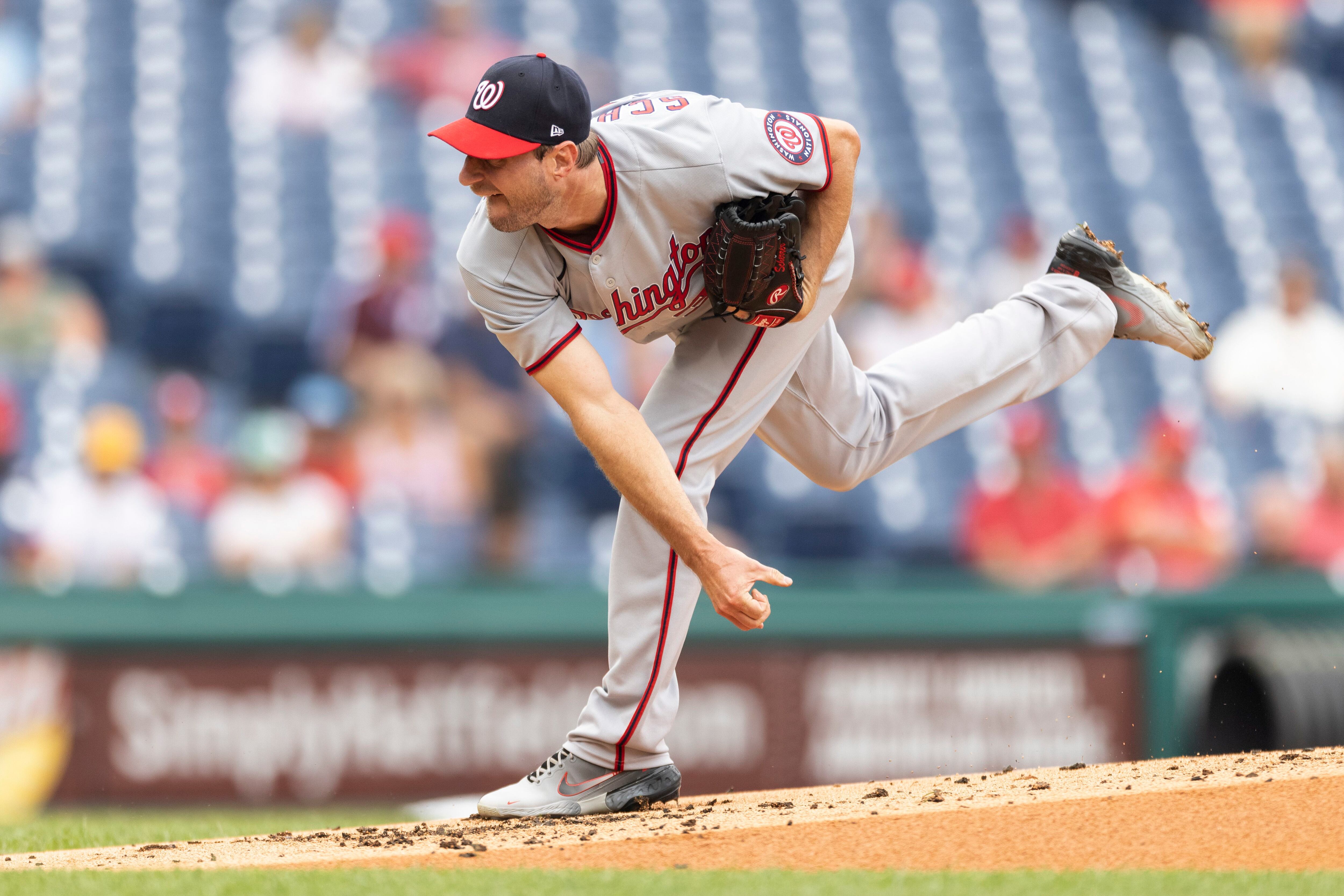 Phillies' J.T. Realmuto, unvaccinated, will miss Toronto series