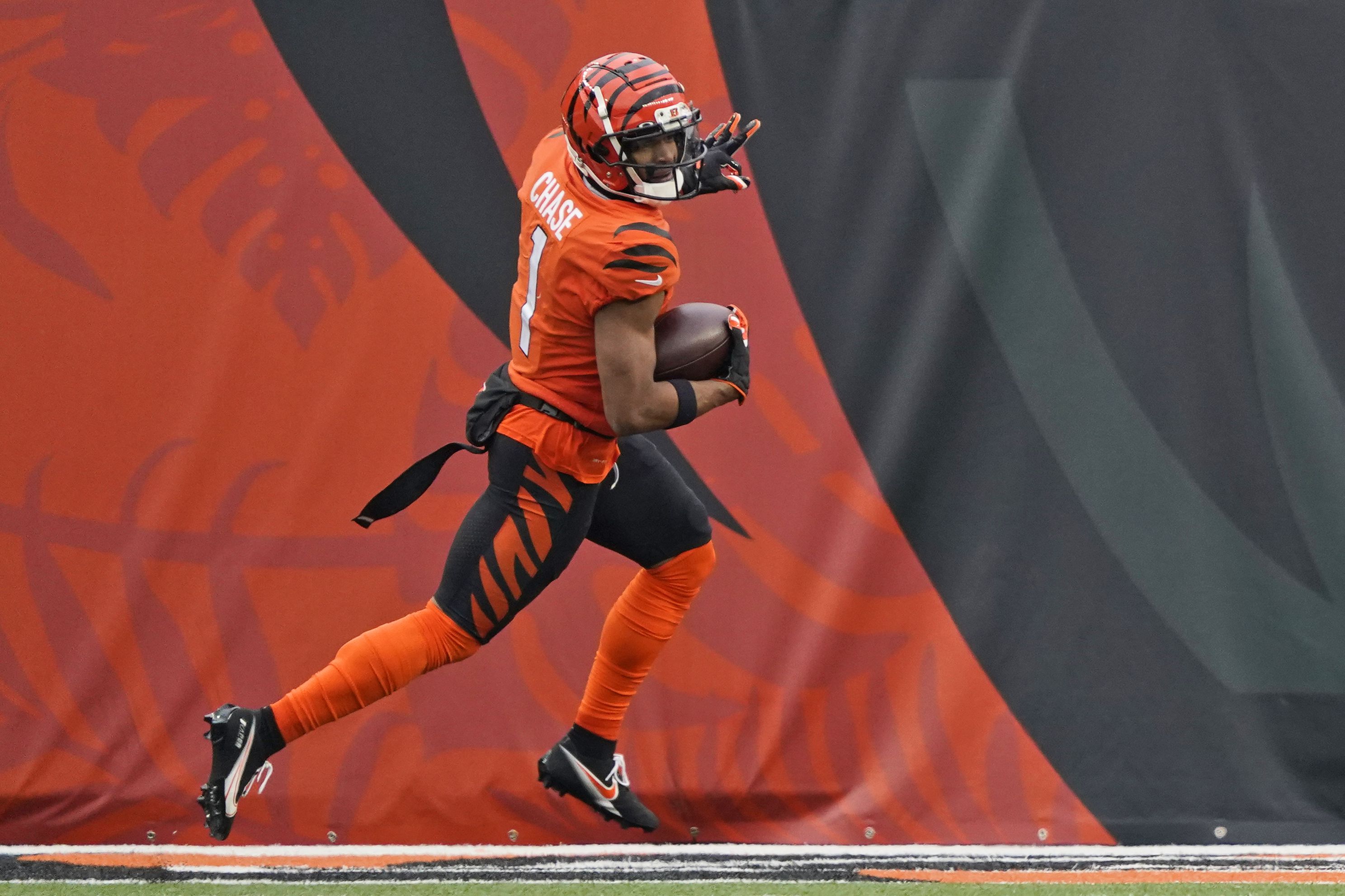 Bengals rally past Chiefs 34-31, clinch AFC North title – KXAN Austin