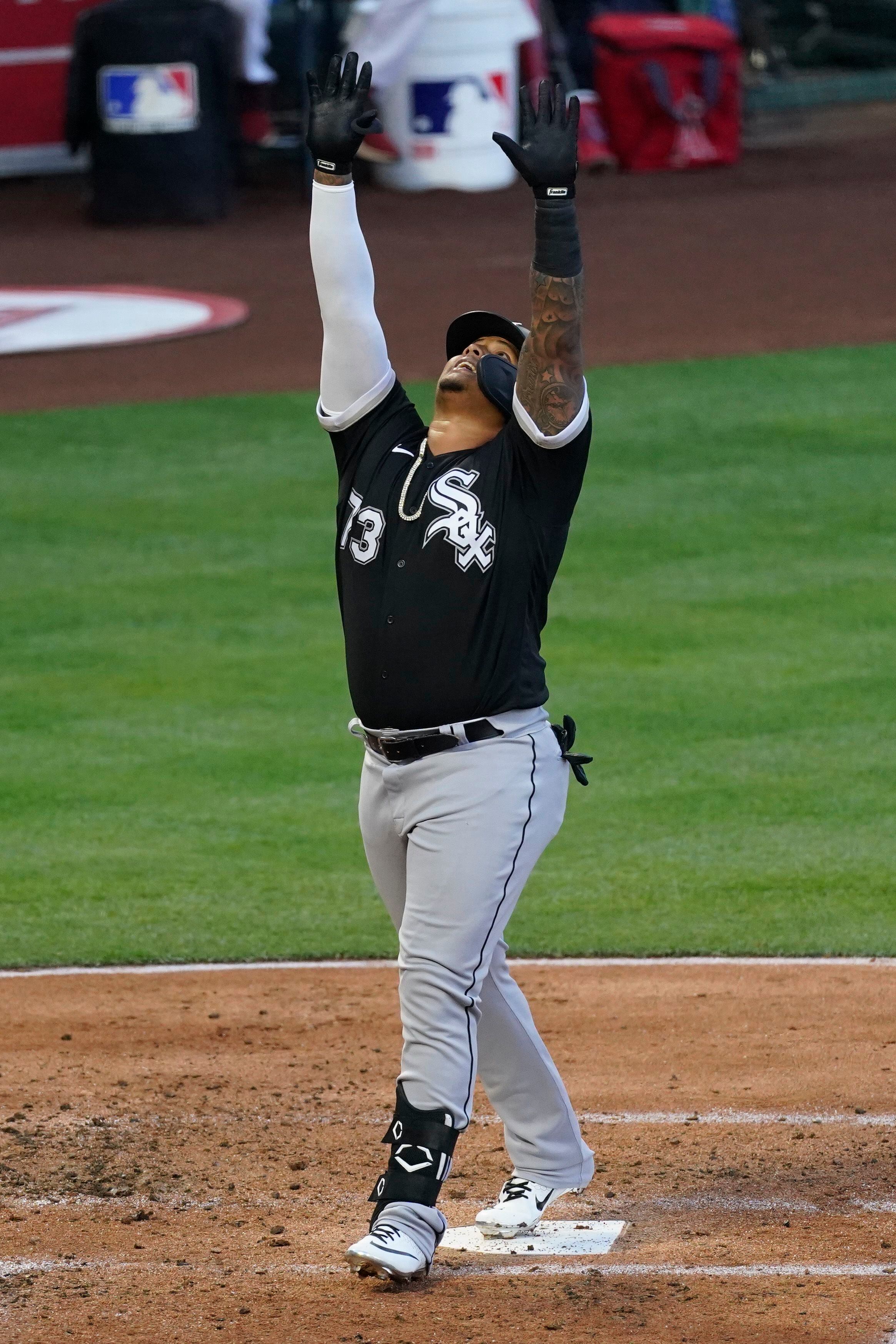 Chicago White Sox Yermin Mercedes has historic 5-for-5 night in