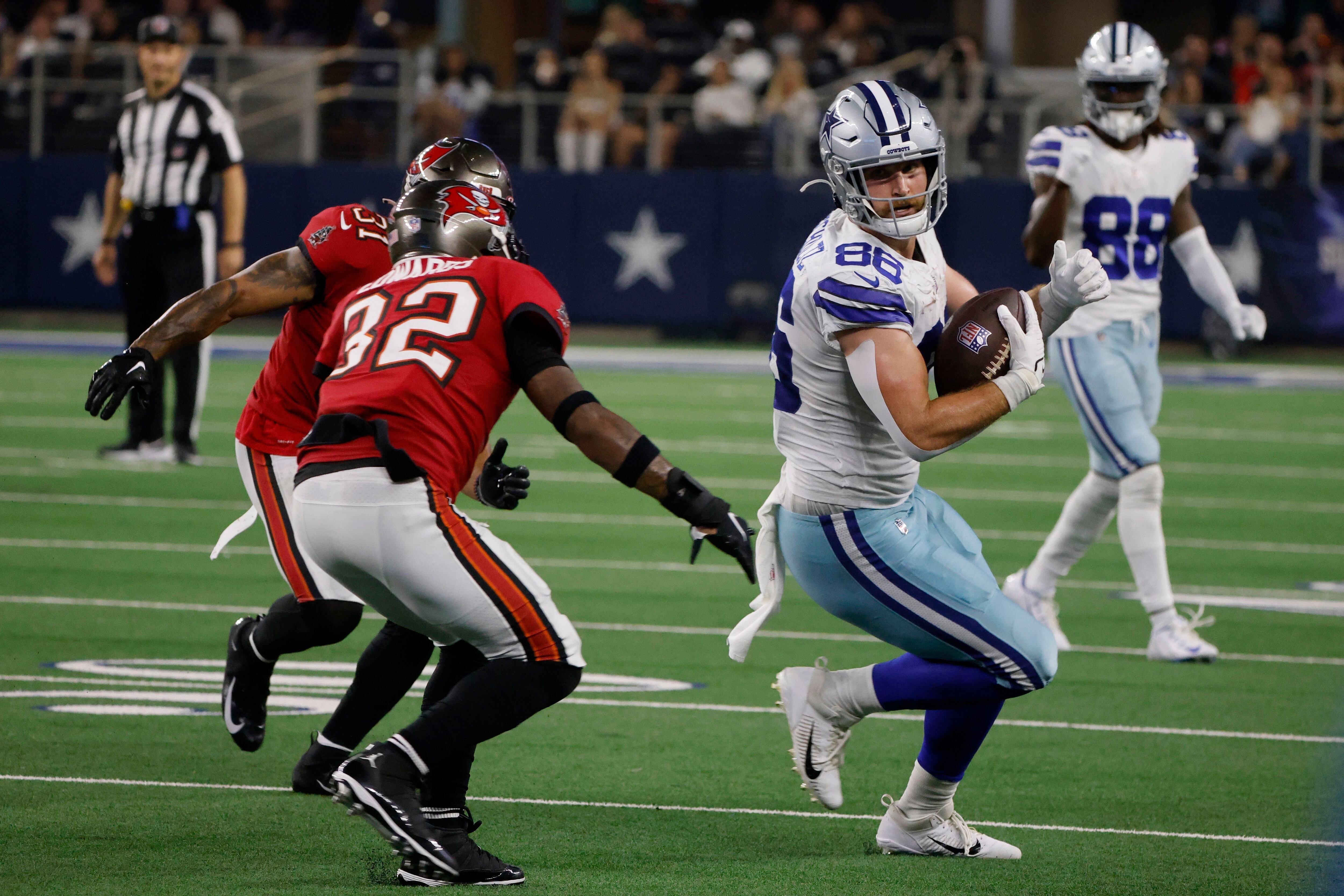 Tampa Bay Buccaneers 19-3 Dallas Cowboys: Dak Prescott injured as Tom  Brady-led visitors dominate, NFL News