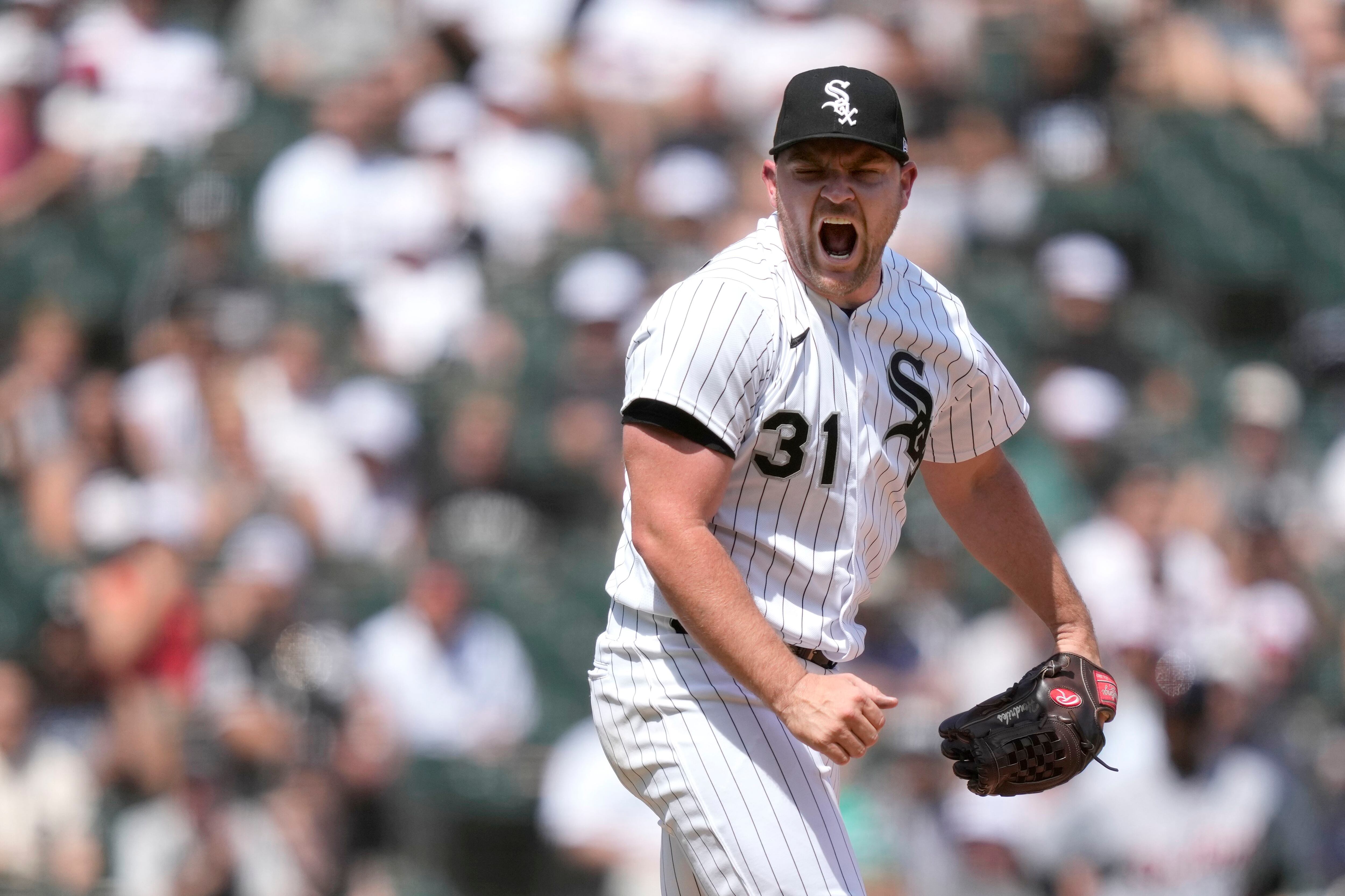 Chicago White Sox' Liam Hendriks Takes Another Step in Return From Elbow  Injury - Fastball