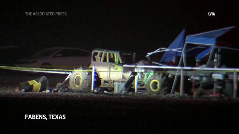 8 hurt as vehicle crashes in to guard rail, crowd at Texas race track